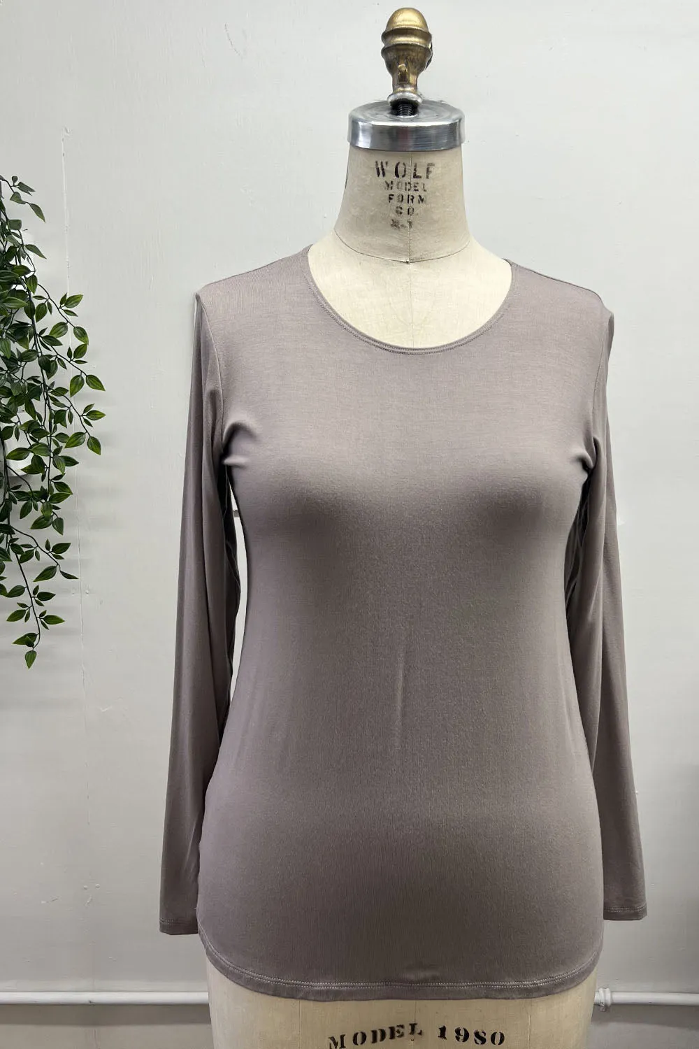 RESALE -Classic Long sleeve- S- Oyster- RE301 sold by Anne Mulaire product image thumbnail 2