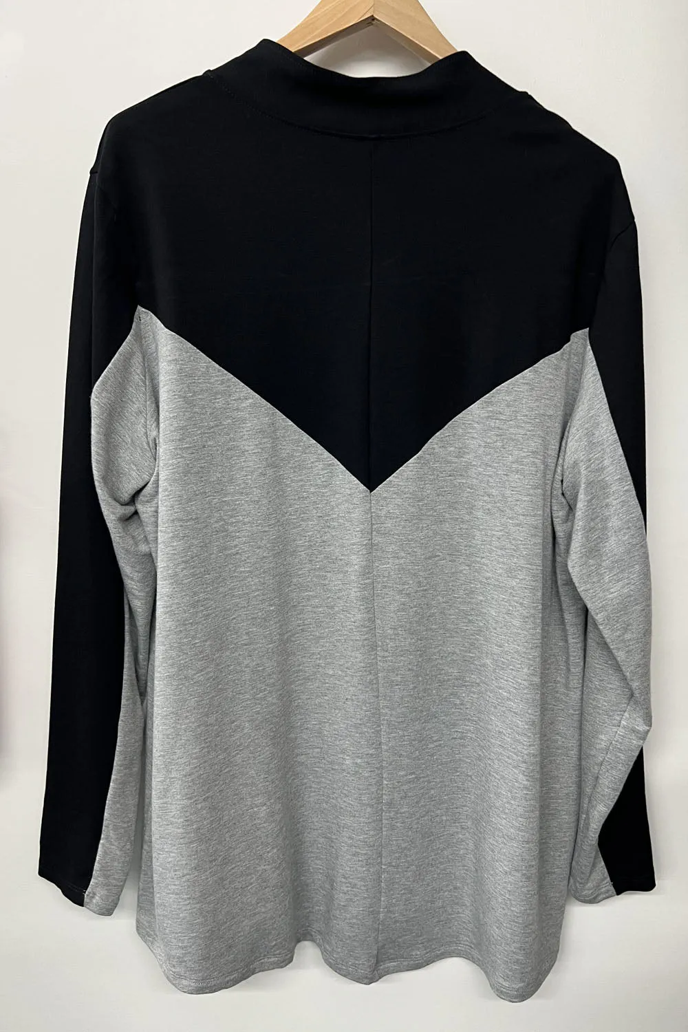 RESALE - Envie Sweater- Black- 1X/2X- RE415 sold by Anne Mulaire product image thumbnail 2