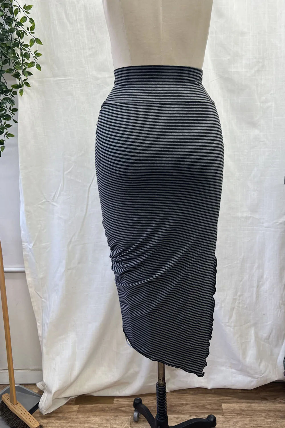 RESALE - Twist Skirt- XS/S- Stripe- RE390 sold by Anne Mulaire product image thumbnail 3