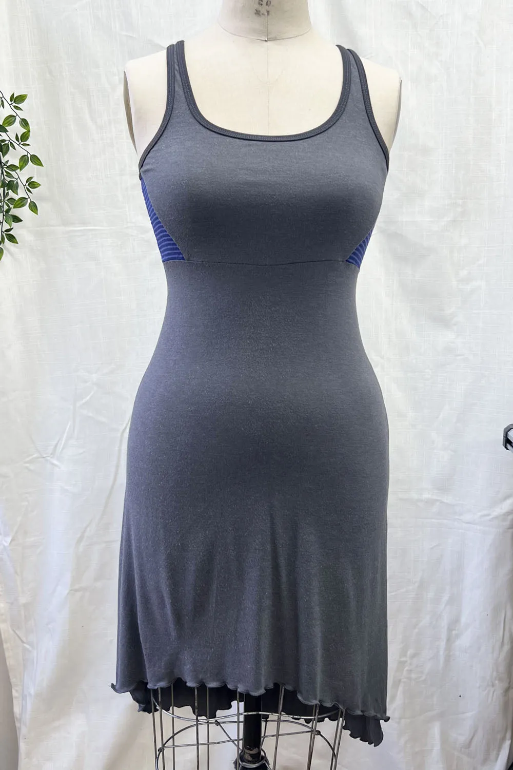 RESALE - MJ Dress- XS- Grey- RE389 sold by Anne Mulaire product image thumbnail 3