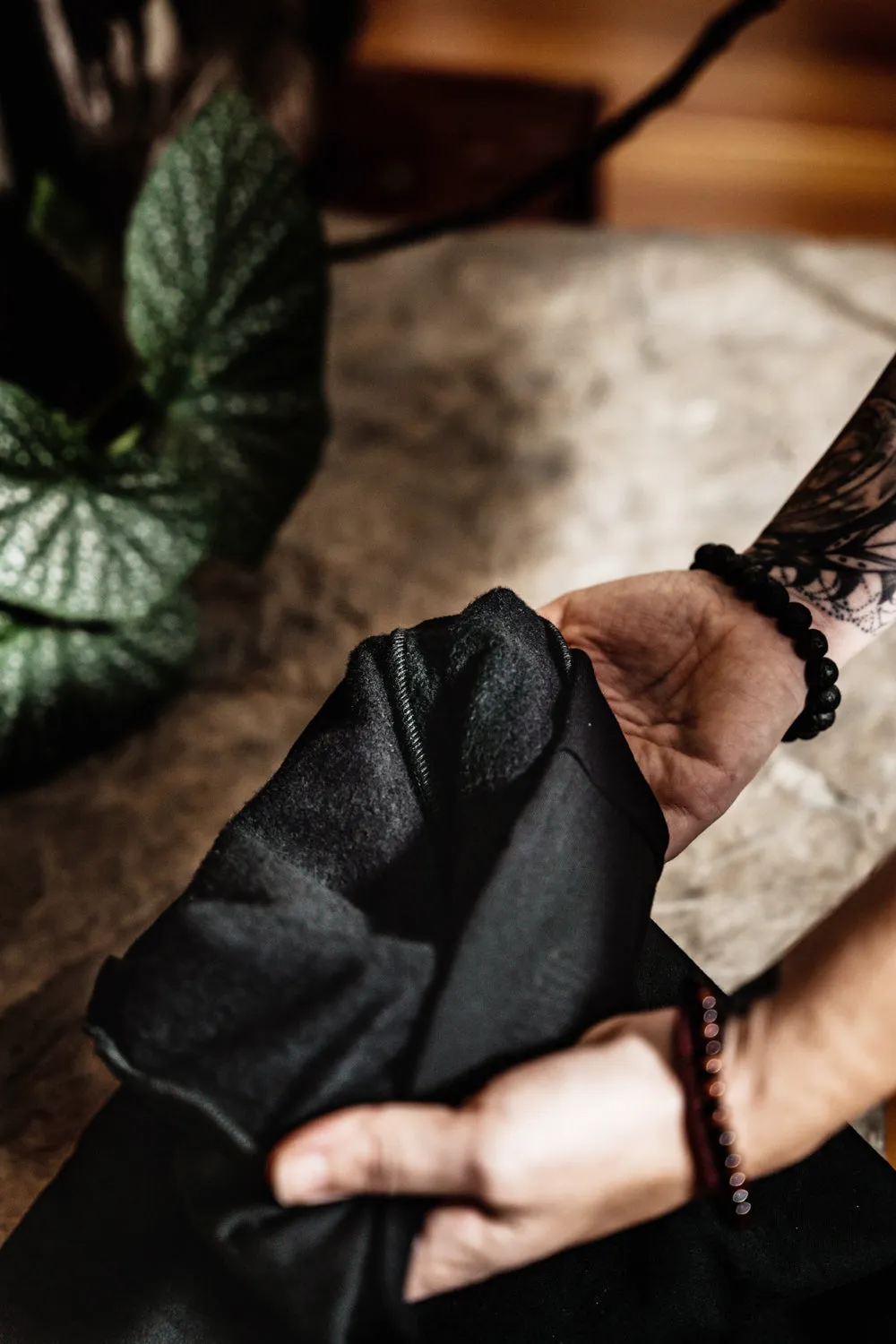 WINTER SEASON Pocket Legging - Olive sold by Anne Mulaire product image thumbnail 2