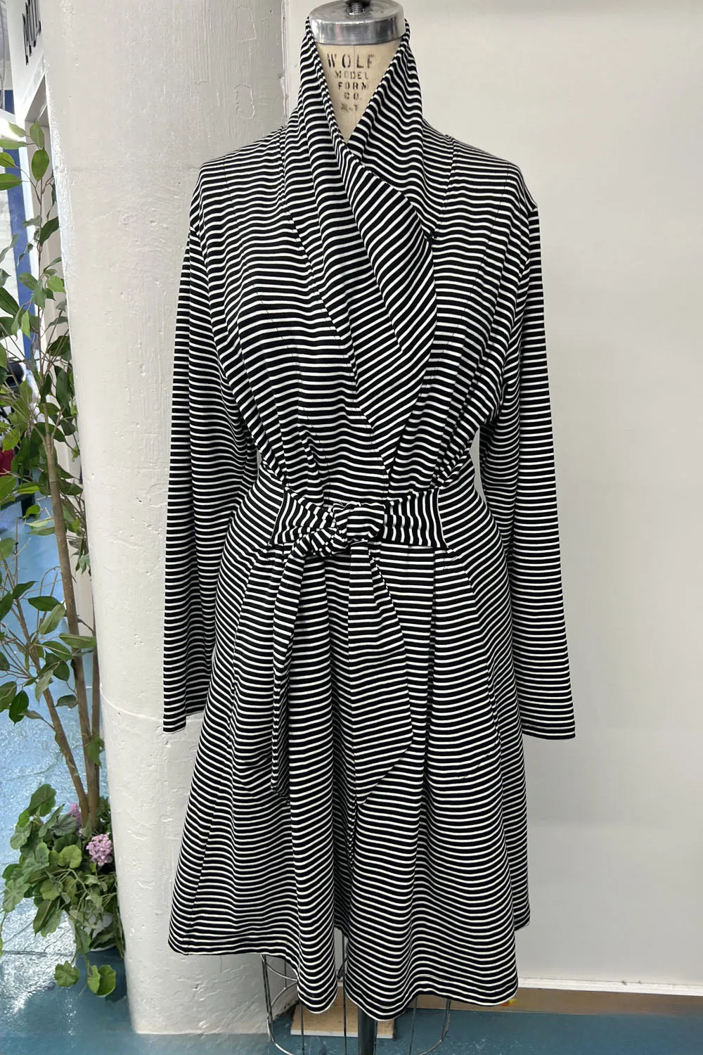 RESALE - Stripe Robe- L/XL - RE491 sold by Anne Mulaire product image thumbnail 4