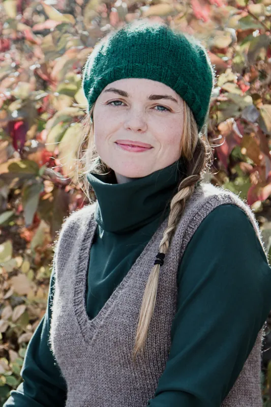 KNITS - 100% Wool Beret Toque- Pine made by Anne Mulaire