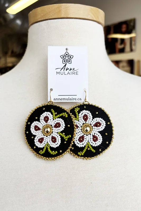MJ- Metis Large Flower Earrings- White/Black made by Anne Mulaire
