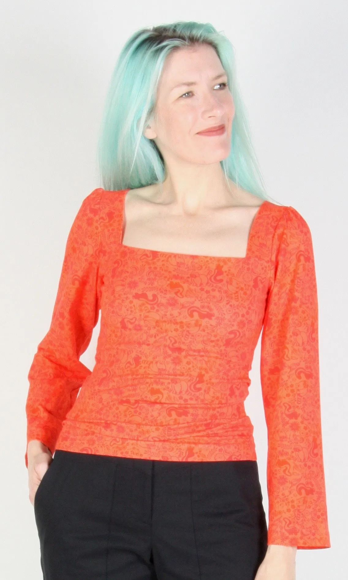 Whiptail Top - Strawberry Skunks sold by Birds of North America