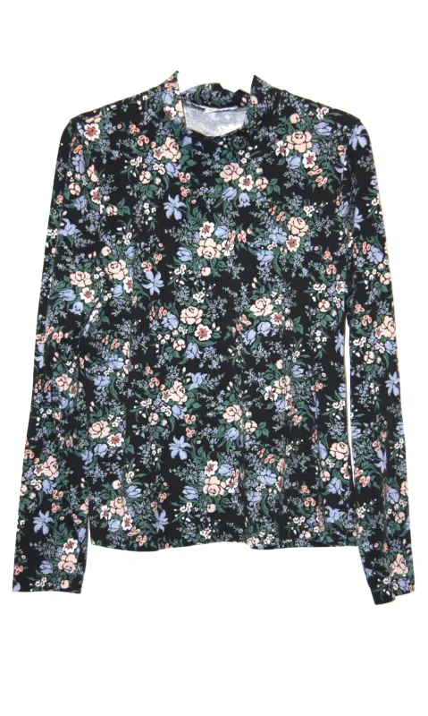 RN880- XL - Nunchie Top - Black Floral sold by Birds of North America