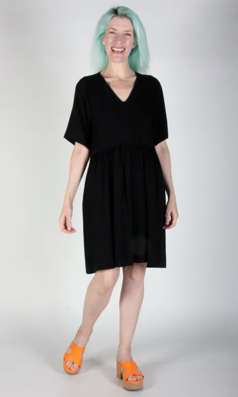Kiskadee Dress - Black made by Birds of North America