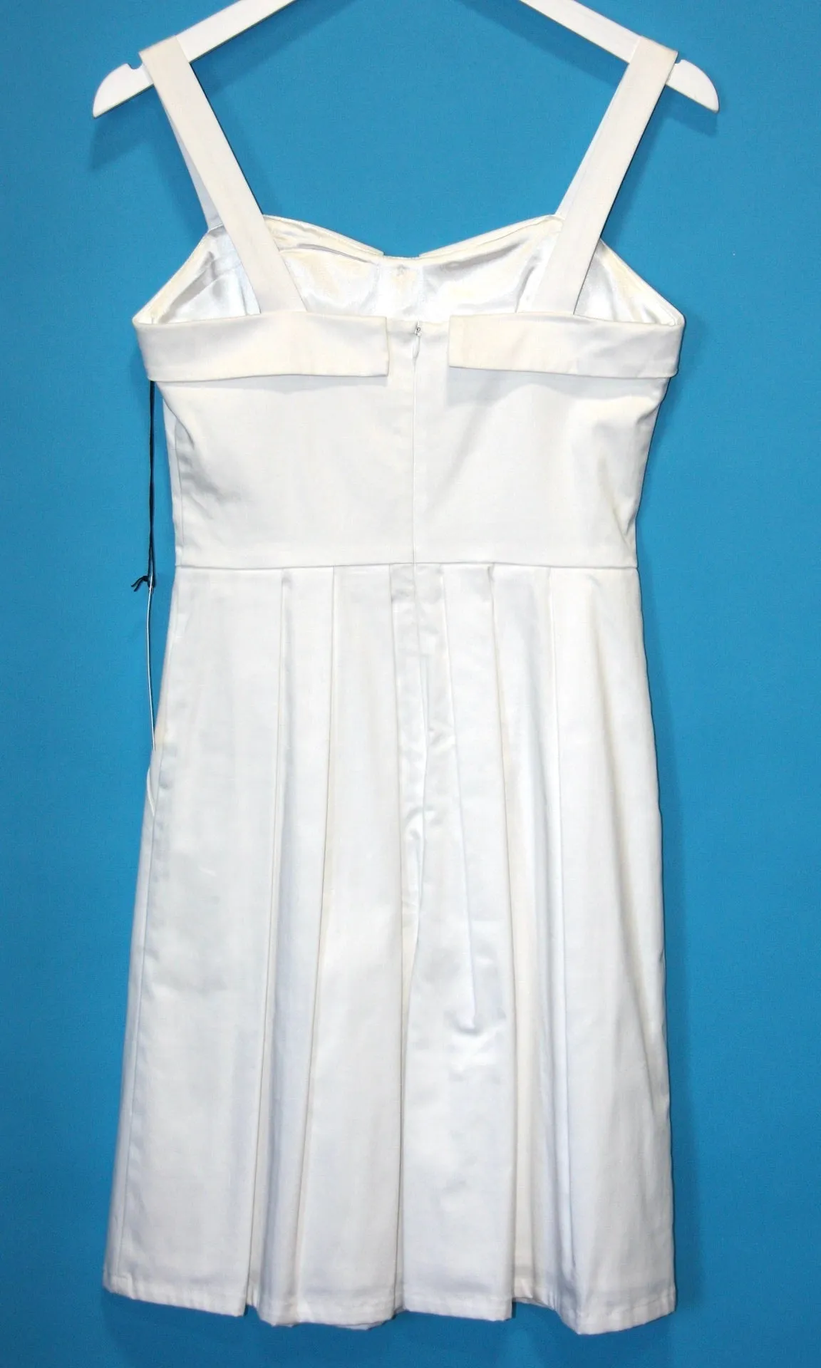 SS118 - 8 - Nest Dress - White sold by Birds of North America product image thumbnail 2