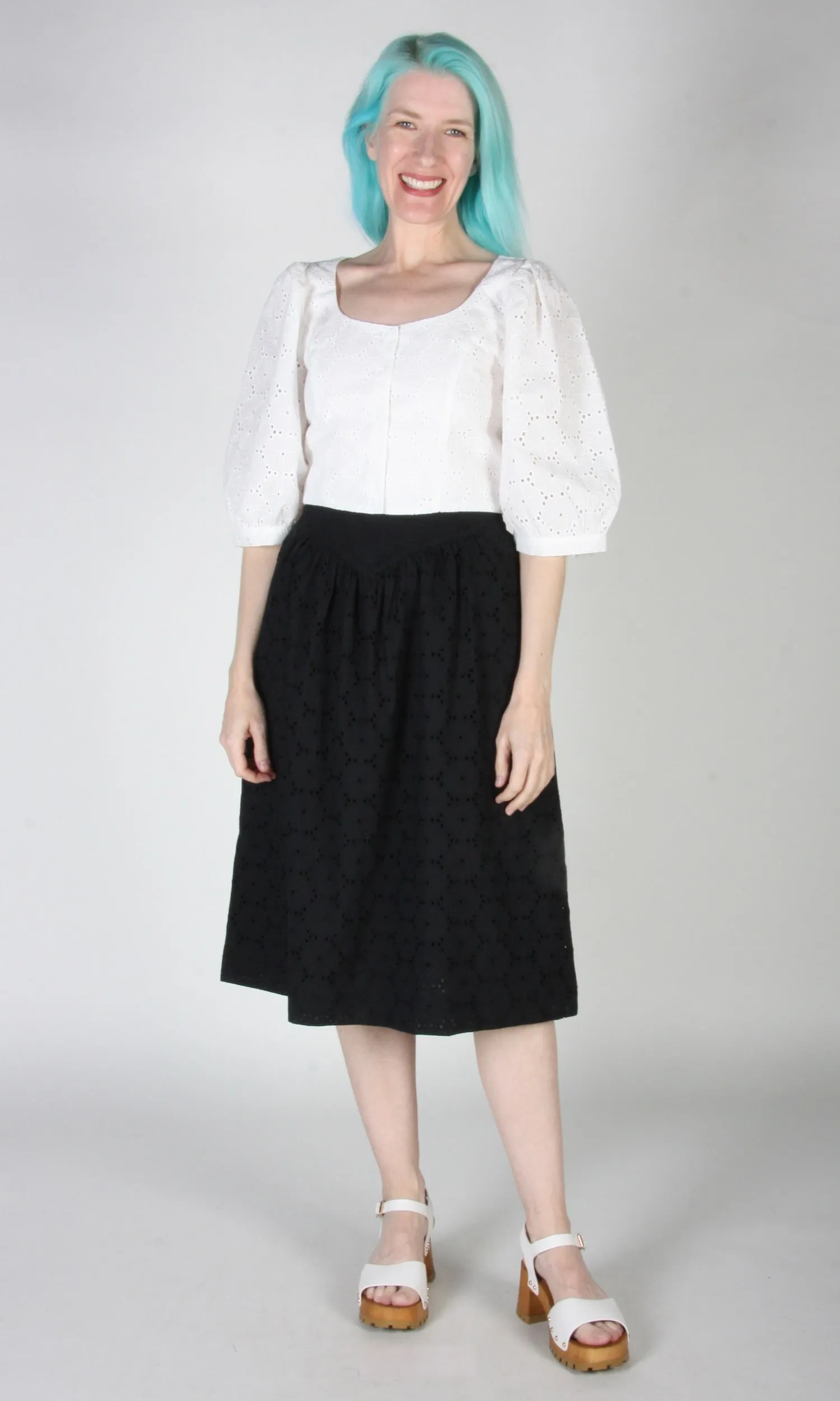 Esmerillon Top - White sold by Birds of North America product image thumbnail 2