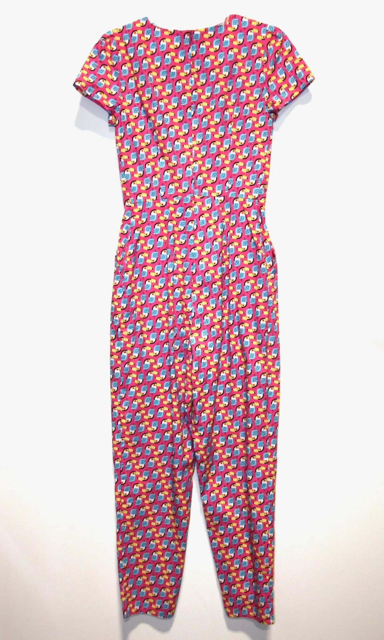 RN1000 - 4 - Gyrfalcon Jumpsuit - Toucans sold by Birds of North America product image thumbnail 2