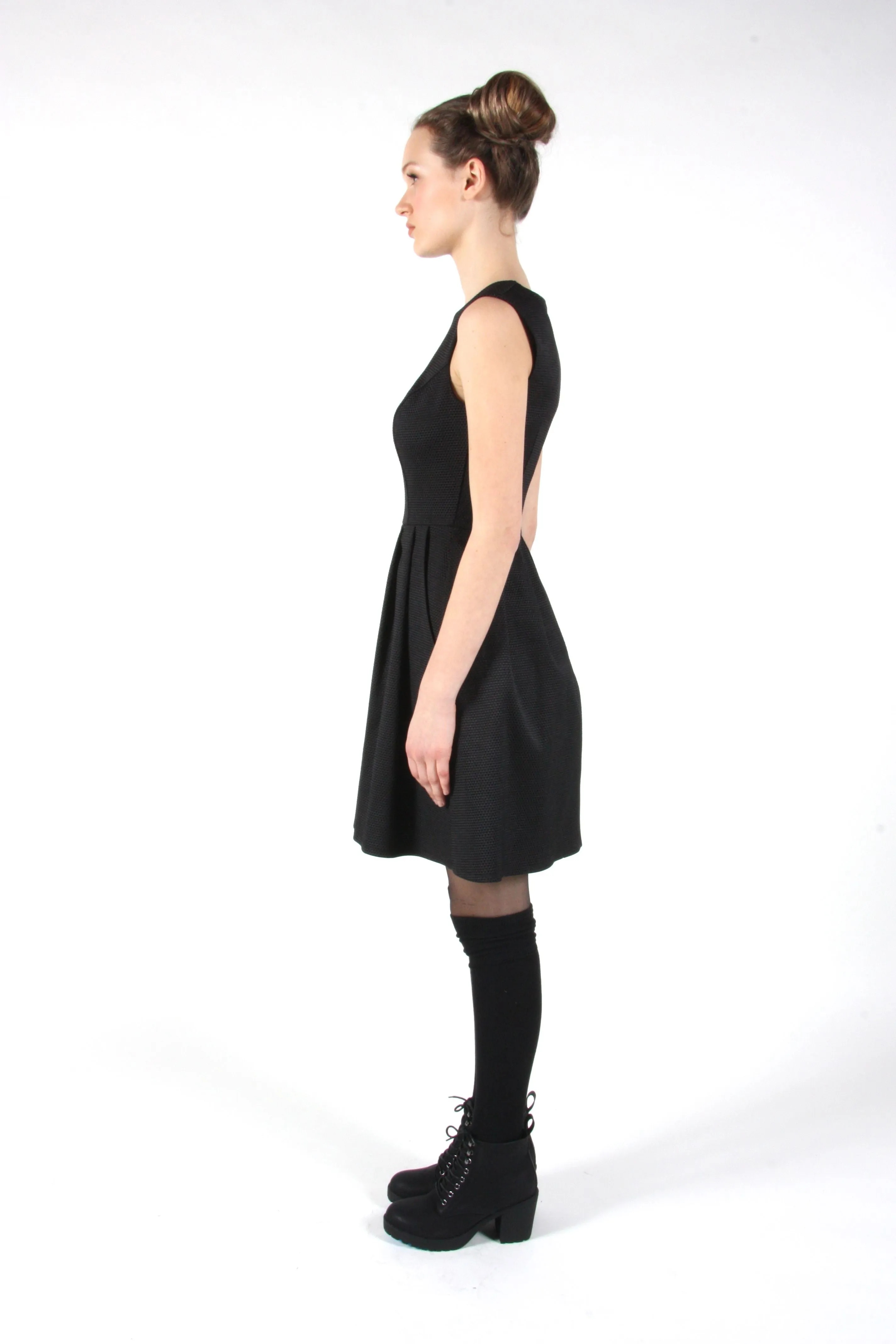 RN1259 - 14 - Sunbittern Dress - Black sold by Birds of North America product image thumbnail 4