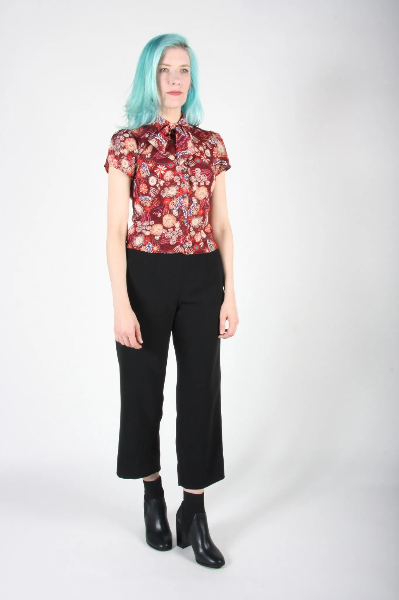 RN1193 - 16 - Catbird Top - Burgundy Flowerburst sold by Birds of North America product image thumbnail 4