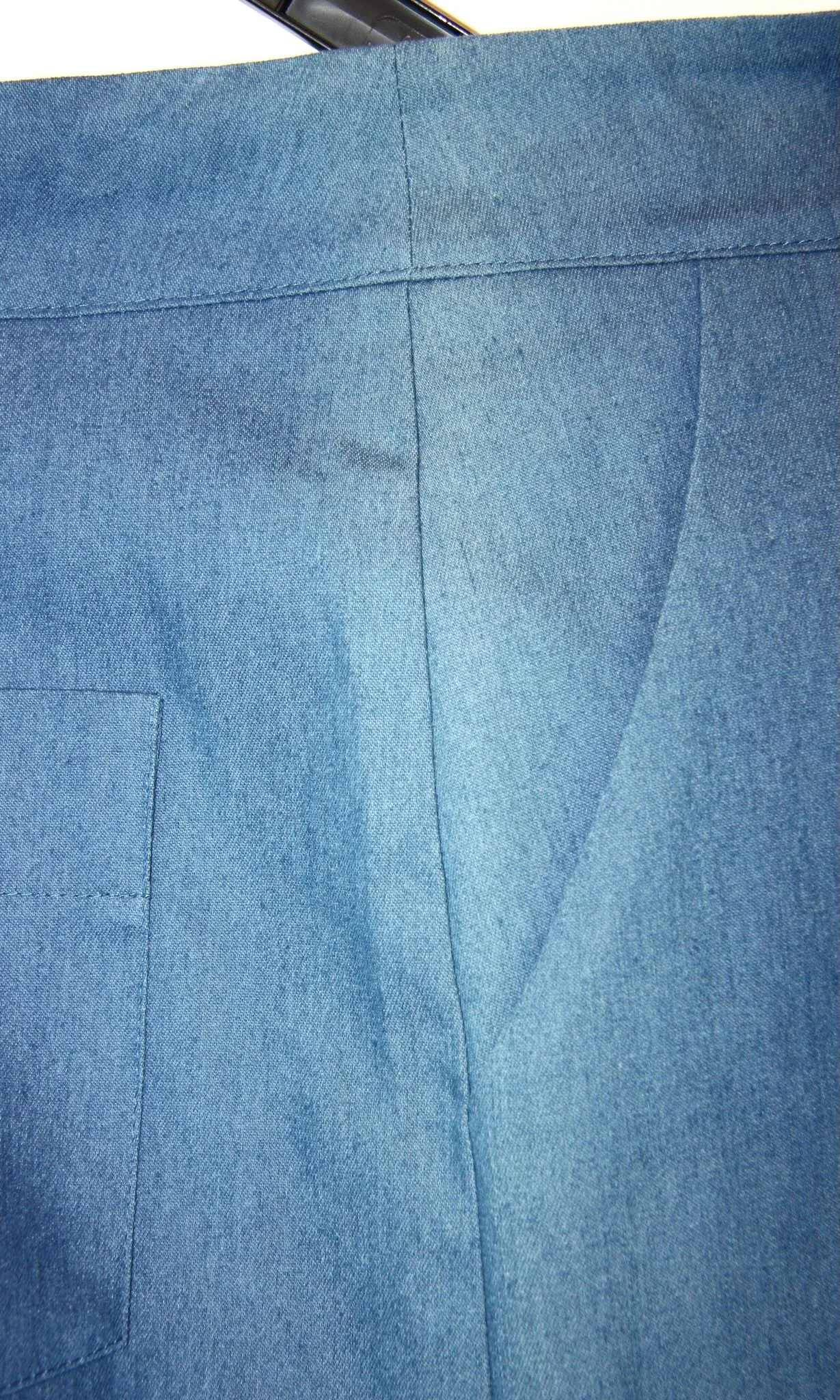 SS505 - 16 - Budgie Short - Medium Wash sold by Birds of North America product image thumbnail 2