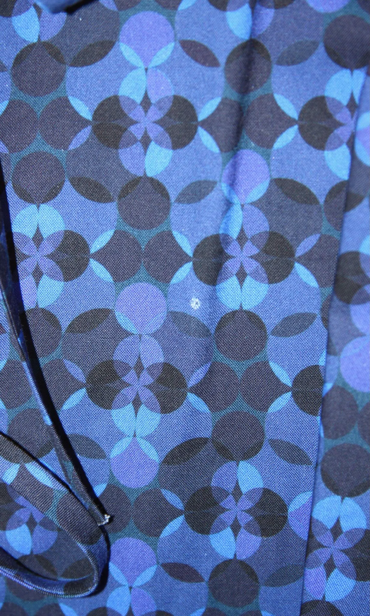 SS594 - XS - Nunlet Top - Zaffre Glass sold by Birds of North America product image thumbnail 2