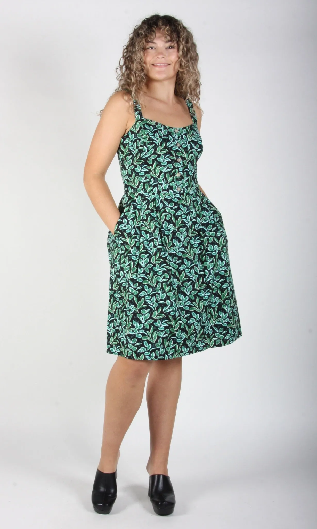 SS588 - 4 - Grosbeak Dress - Suburban Night Hedge sold by Birds of North America product image thumbnail 3