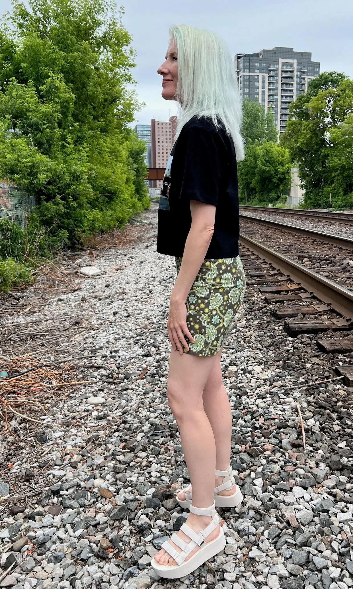 SS653 - XS - Cropped Tee - Black sold by Birds of North America product image thumbnail 5