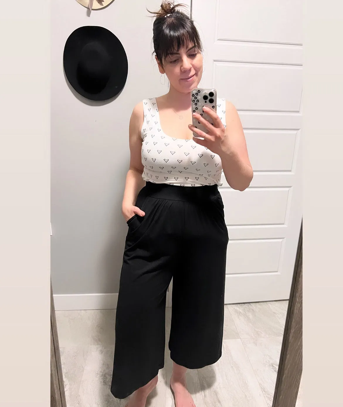 *Pre-Sale* Flowy Crop Pants sold by Buttercream Clothing product image thumbnail 4