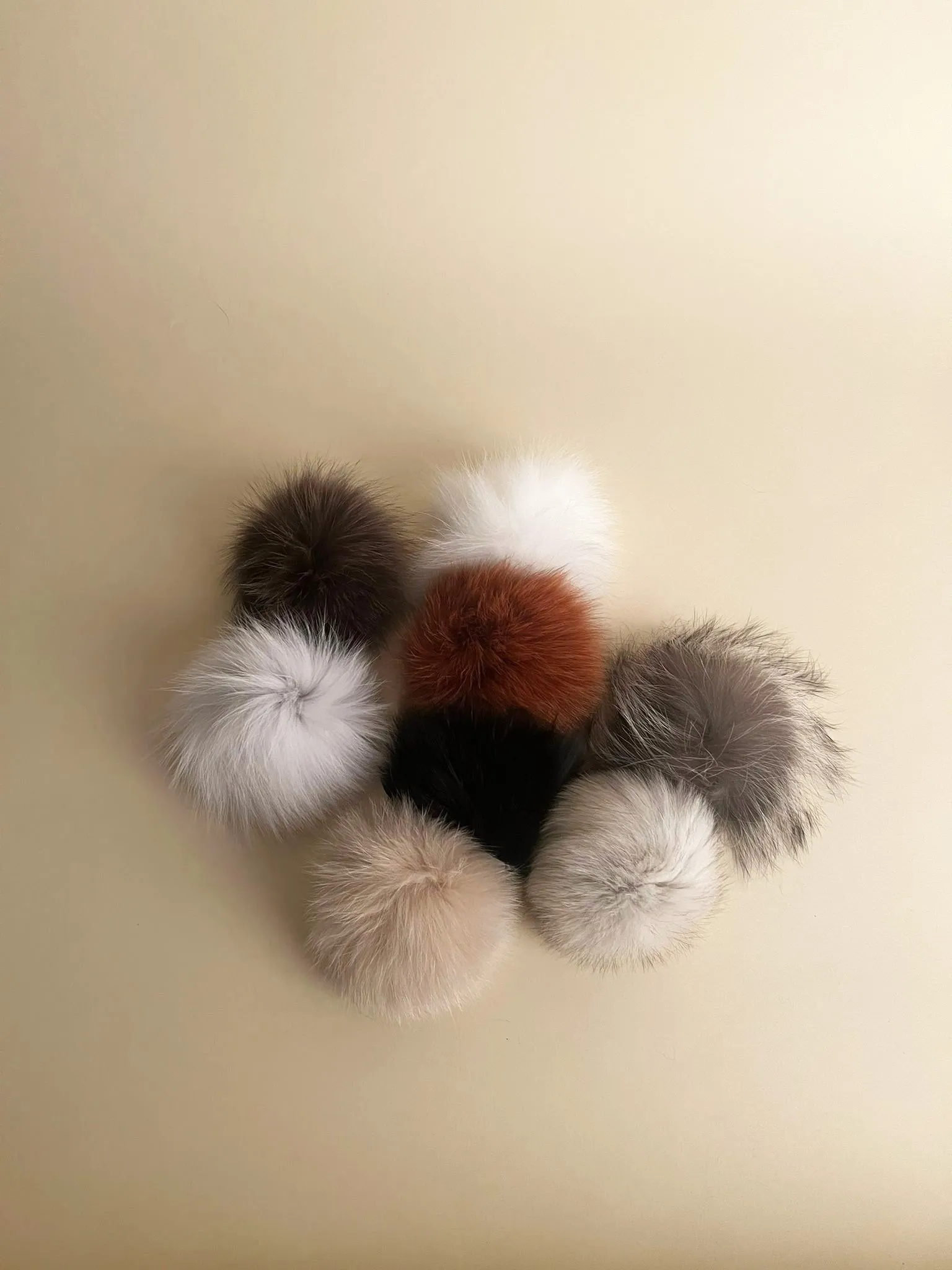 POMPON-PIN-FROST sold by ça va de soi