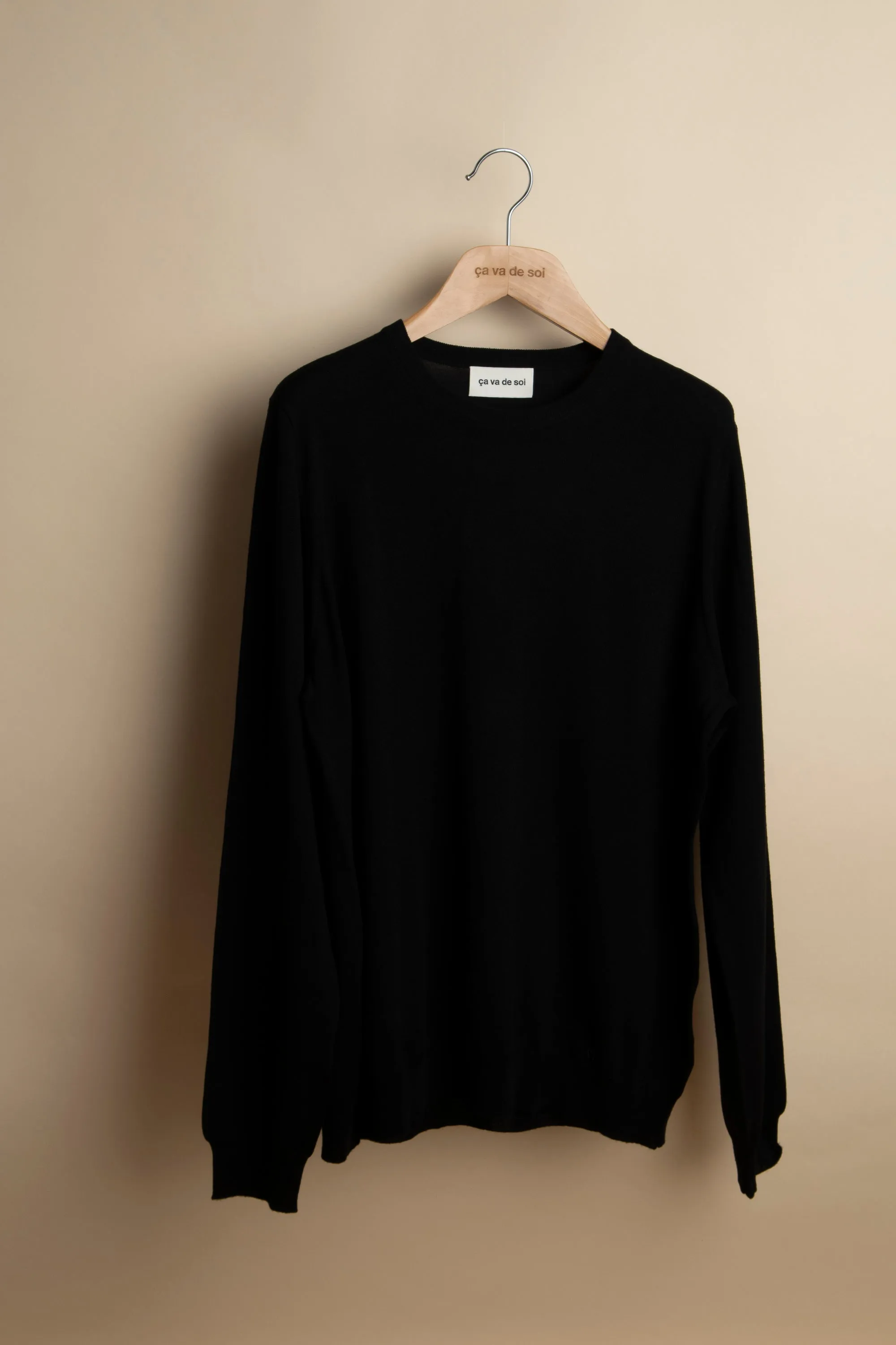 ALEXANDRE black24 sold by ça va de soi