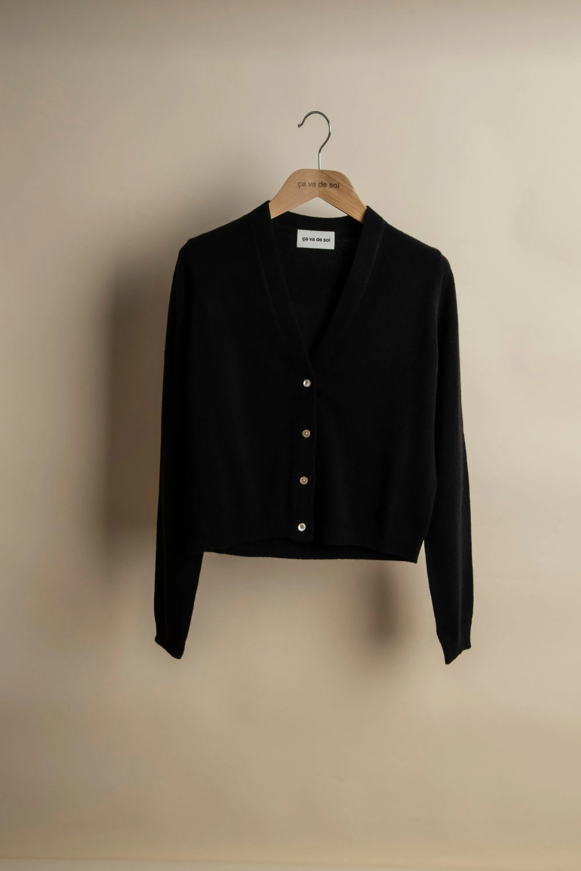 CARONIA black sold by ça va de soi