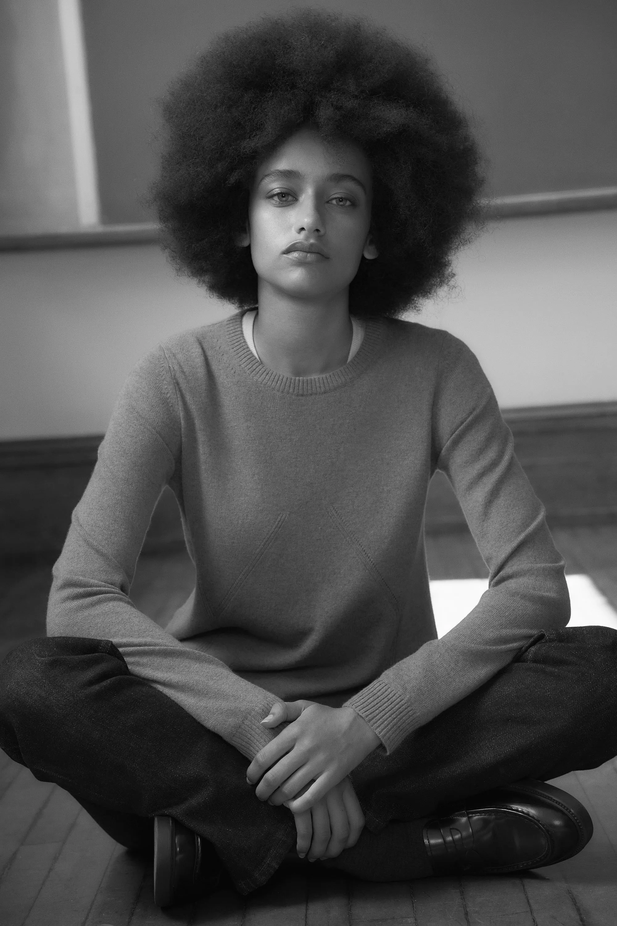 ASTORIA black sold by ça va de soi product image thumbnail 4