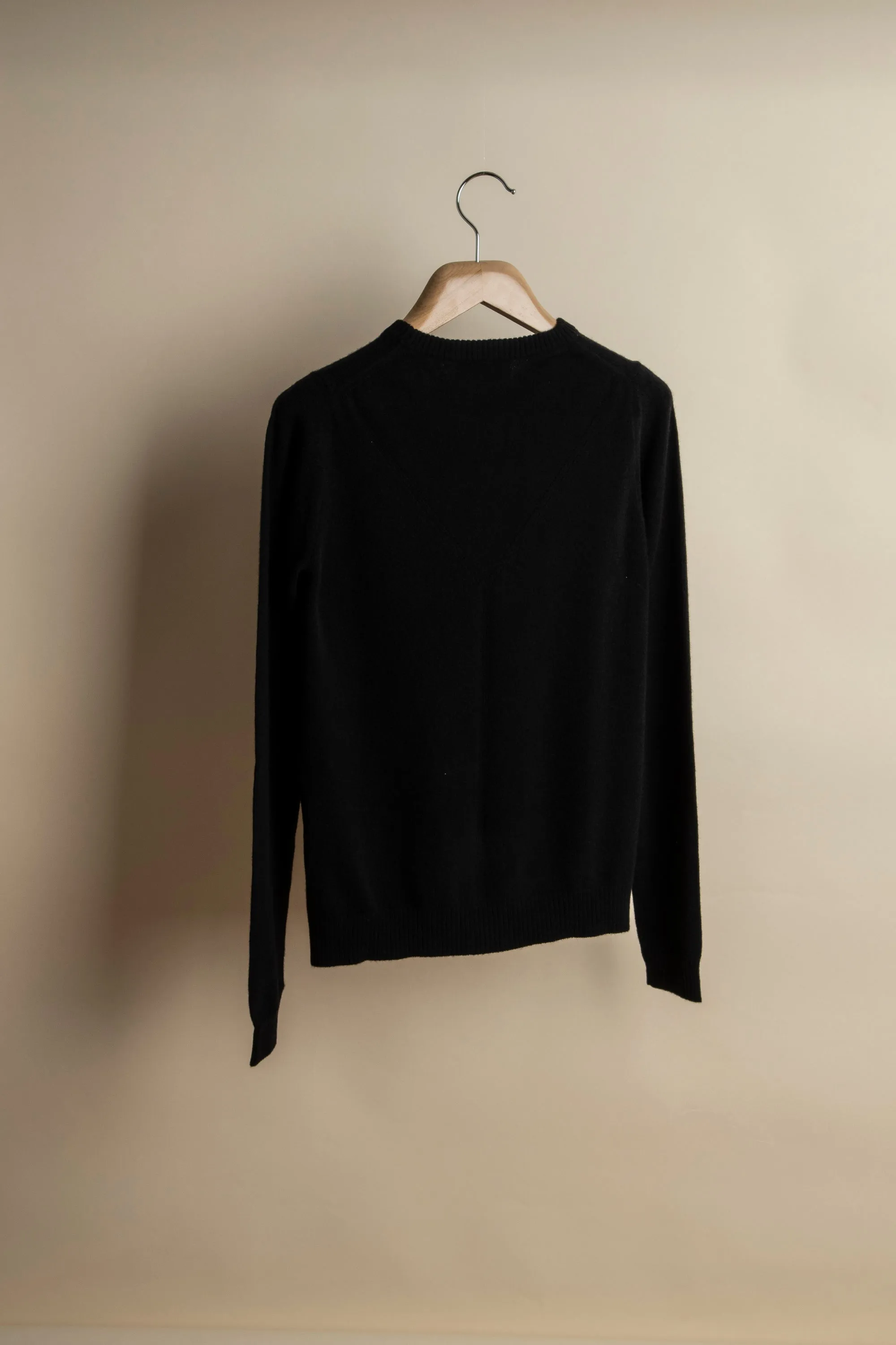 ASTORIA black sold by ça va de soi product image thumbnail 2