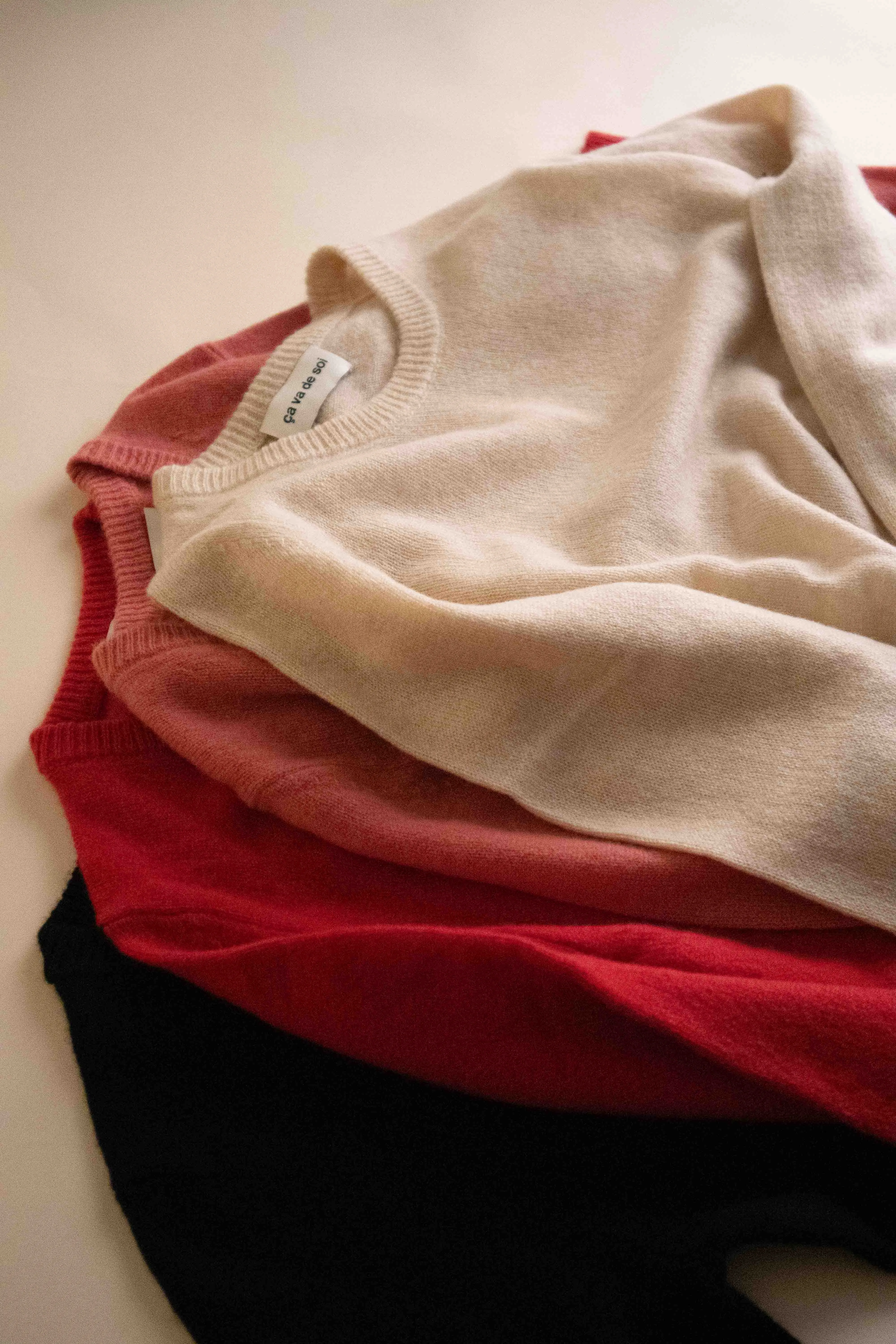 GOBI hibiscus sold by ça va de soi product image thumbnail 4