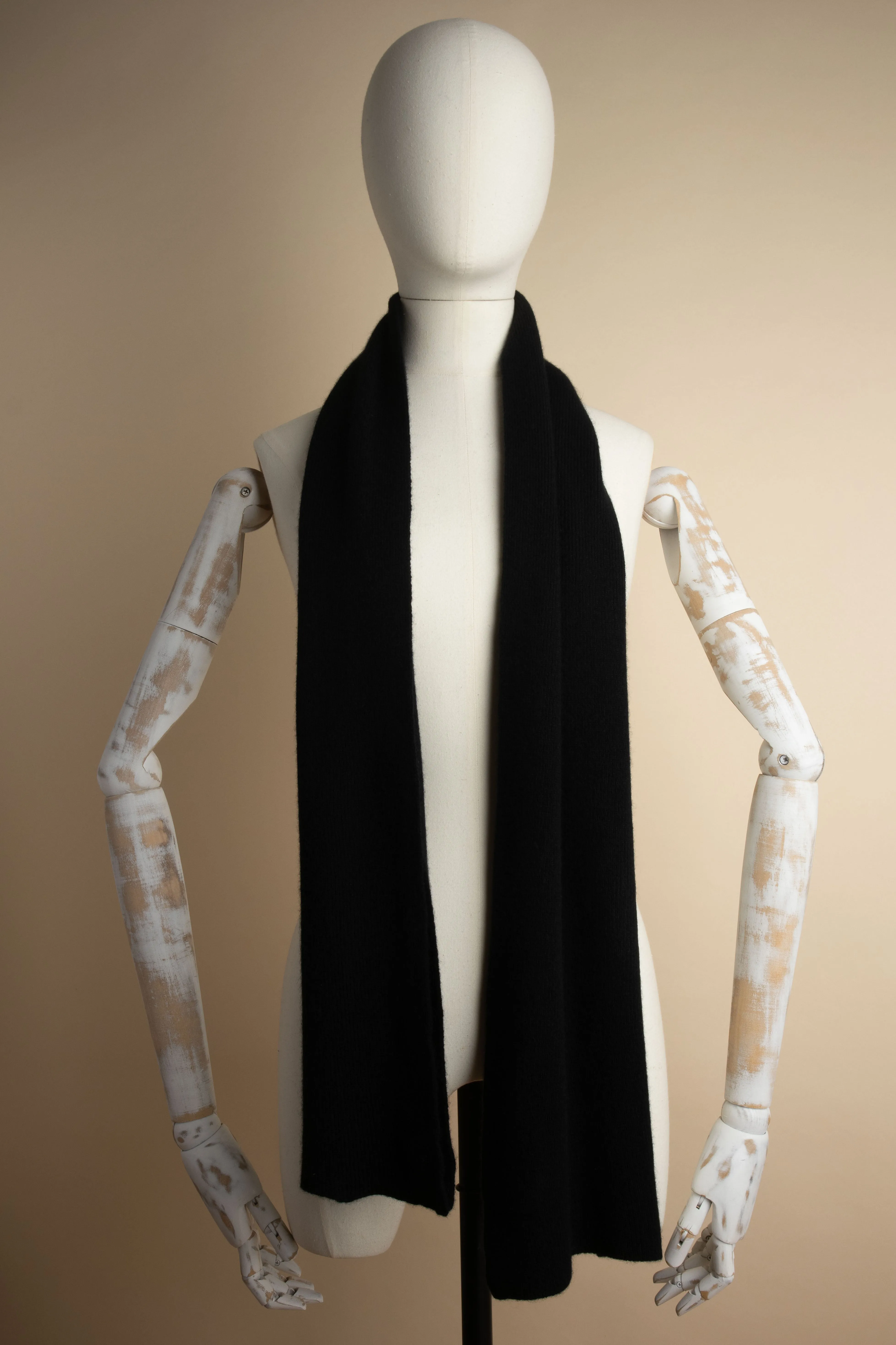 WYLIE black sold by ça va de soi product image thumbnail 2