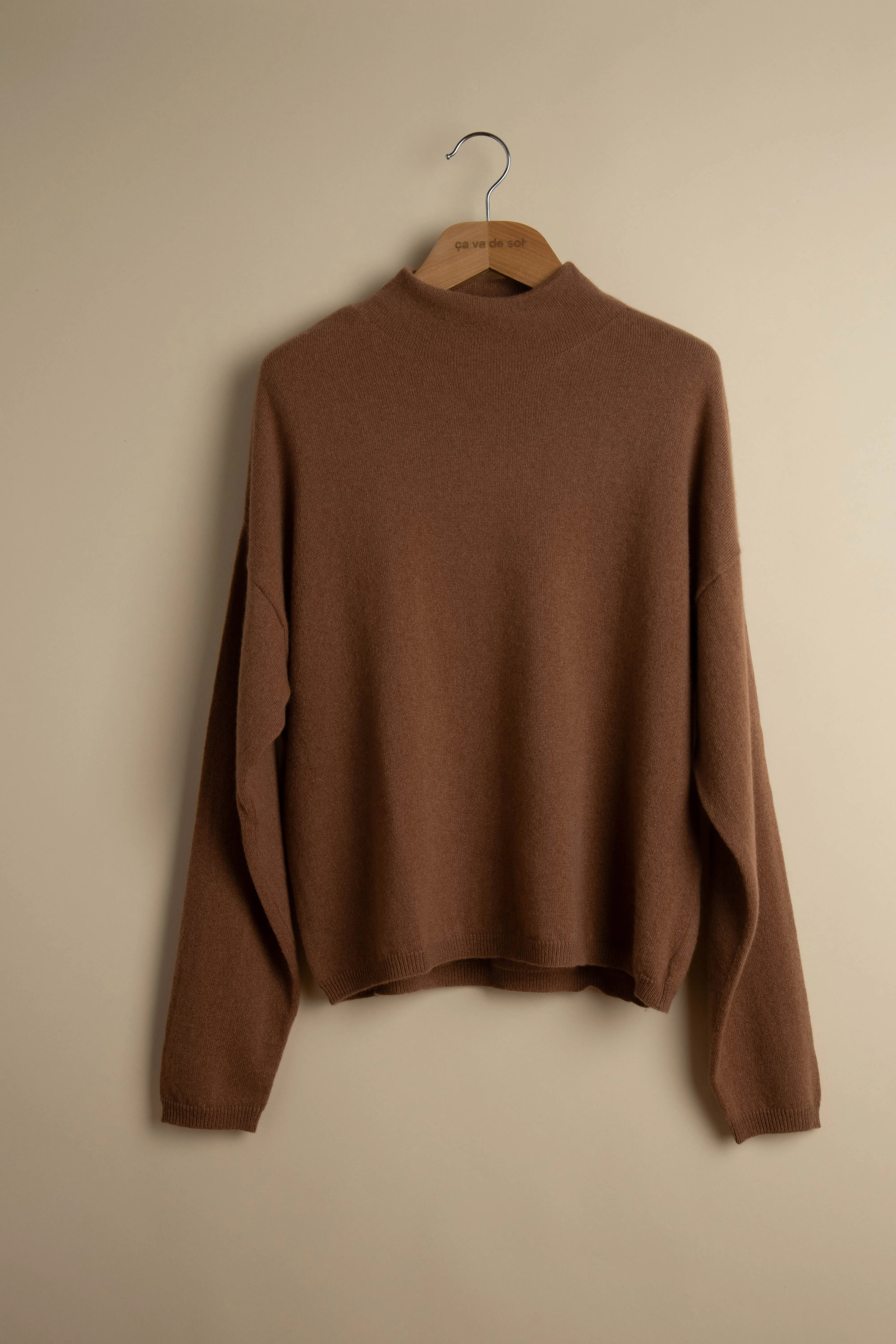 URAT camelius sold by ça va de soi