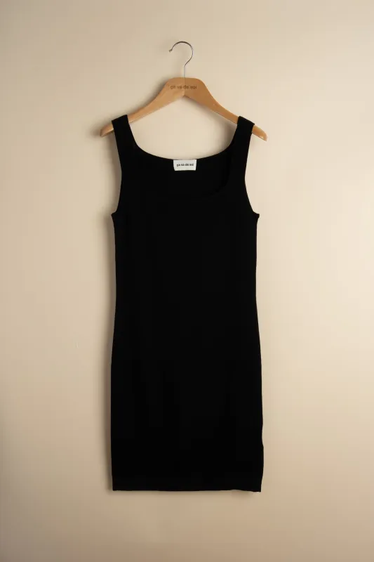 CASSIOPE black sold by ça va de soi