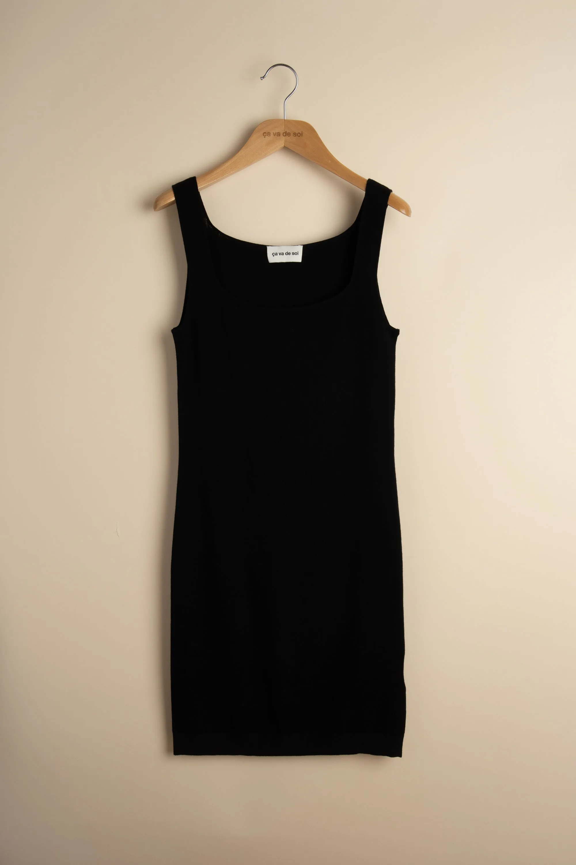 CASSIOPE black sold by ça va de soi