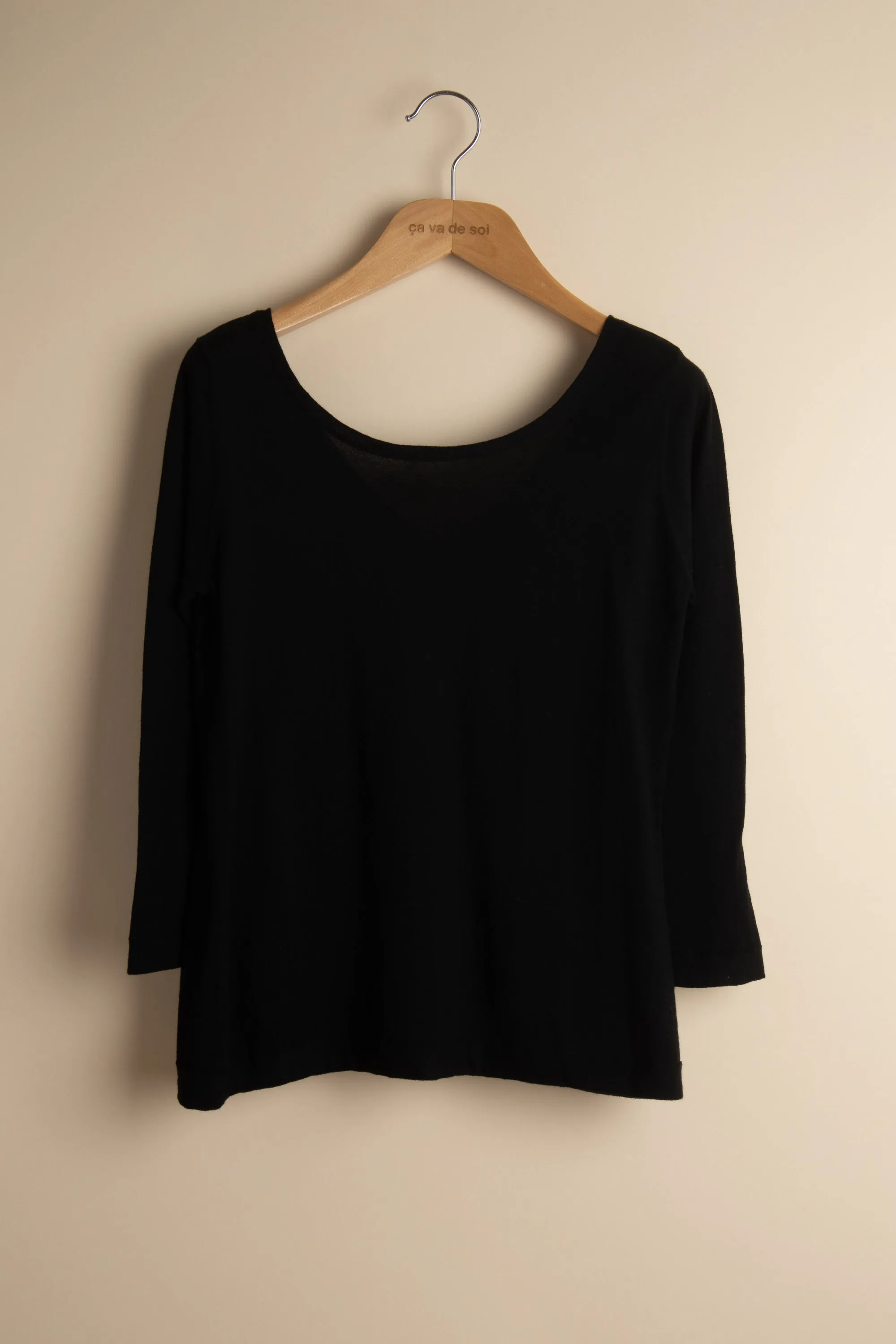 CANOSA nero sold by ça va de soi