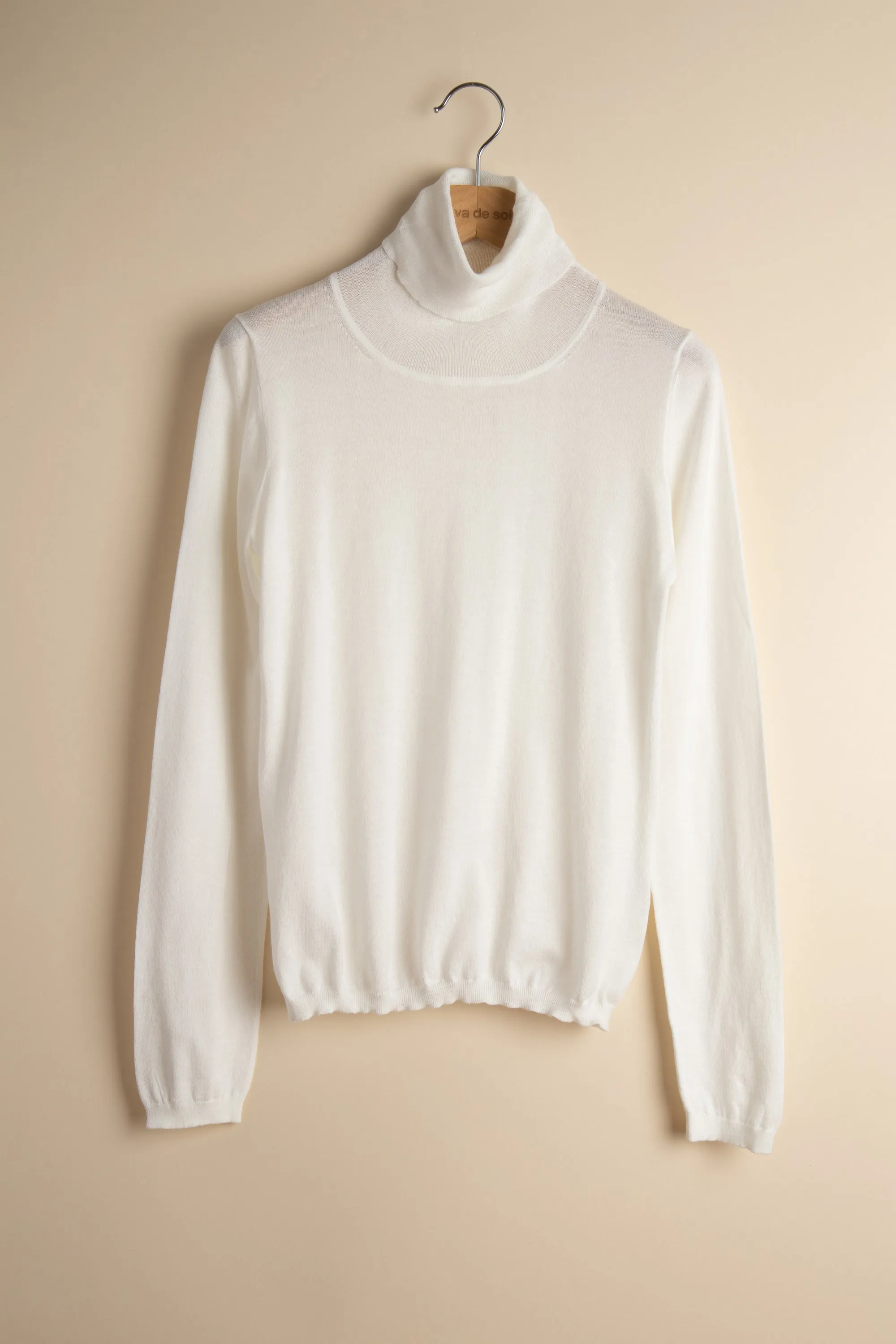 BARI bianco sold by ça va de soi