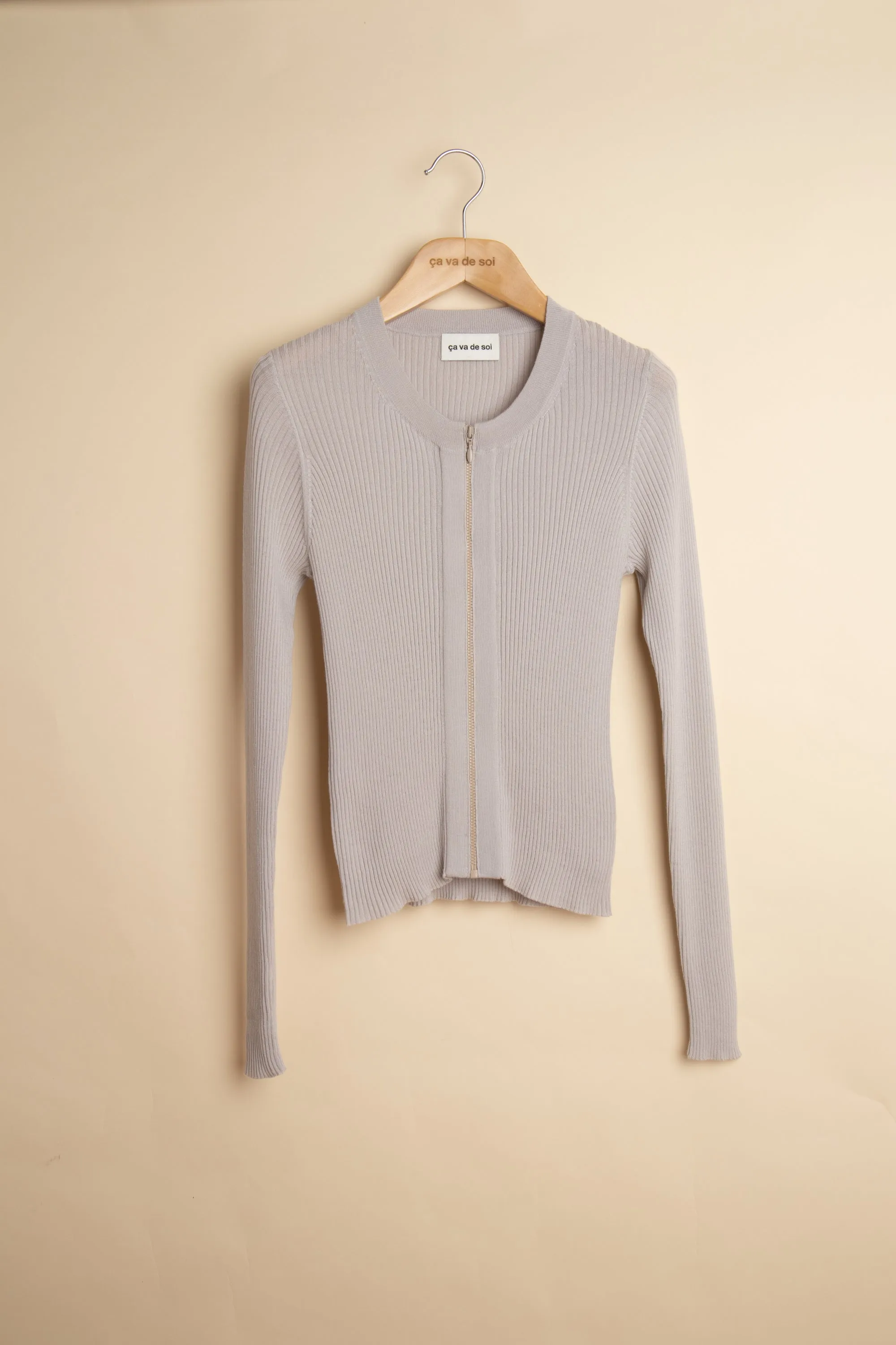 WINTOUR driftwood sold by ça va de soi