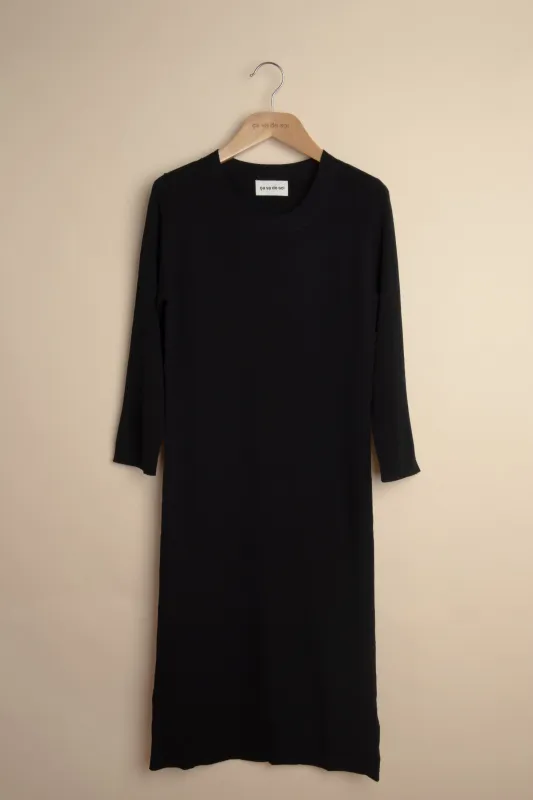 VREELAND black sold by ça va de soi