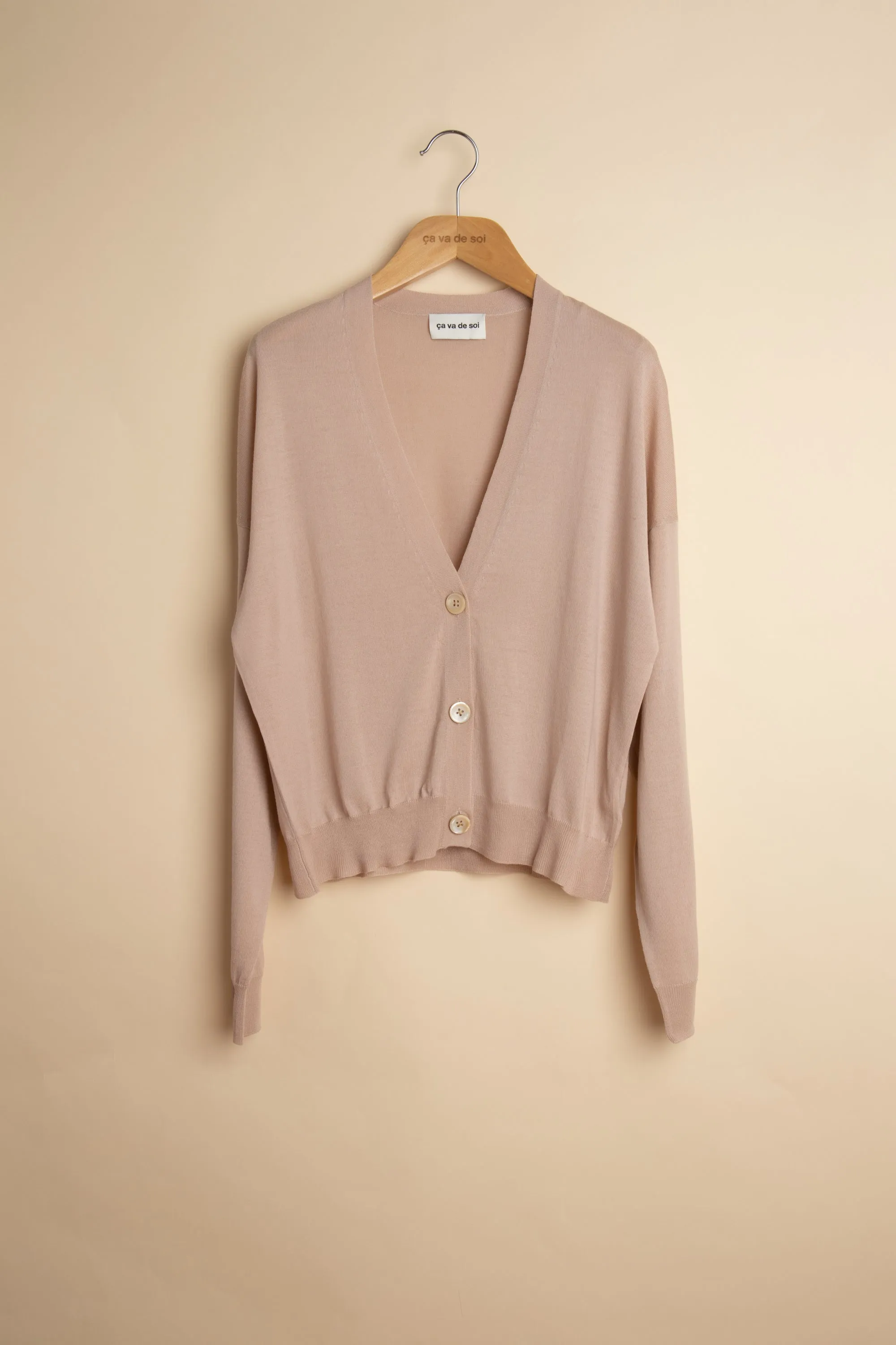 PIAGGI nacre sold by ça va de soi