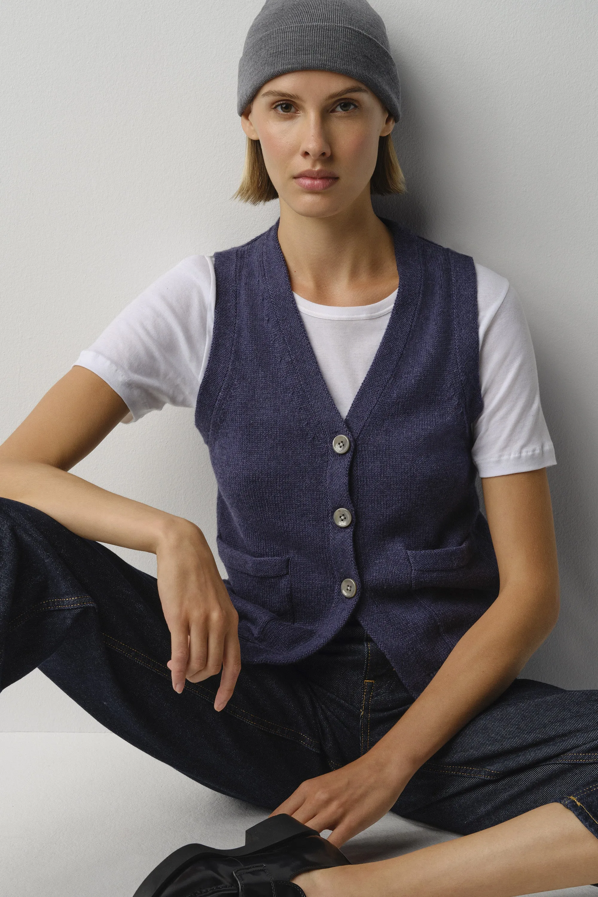 TAGE iris sold by ça va de soi product image thumbnail 2