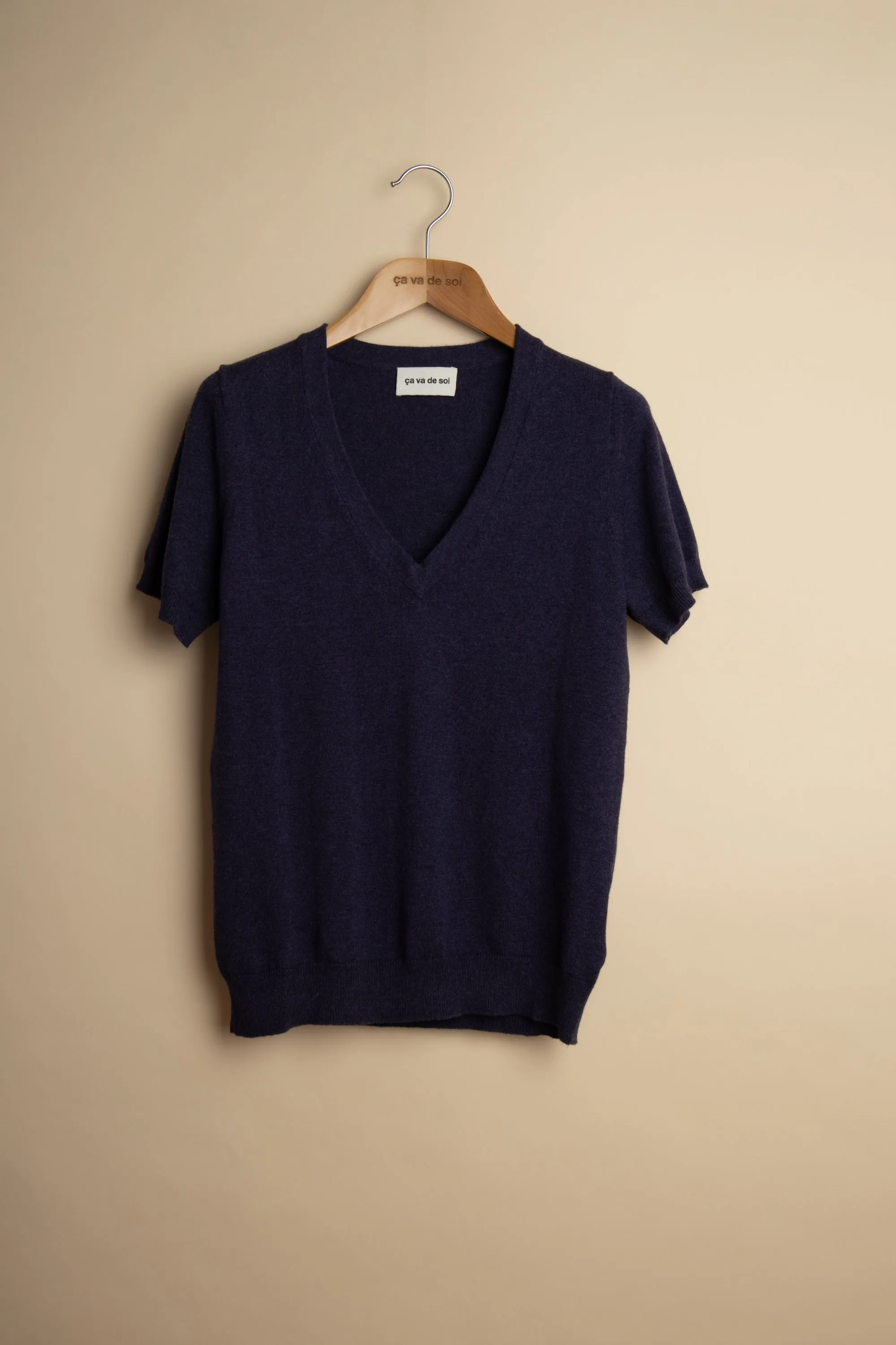 TANA iris sold by ça va de soi