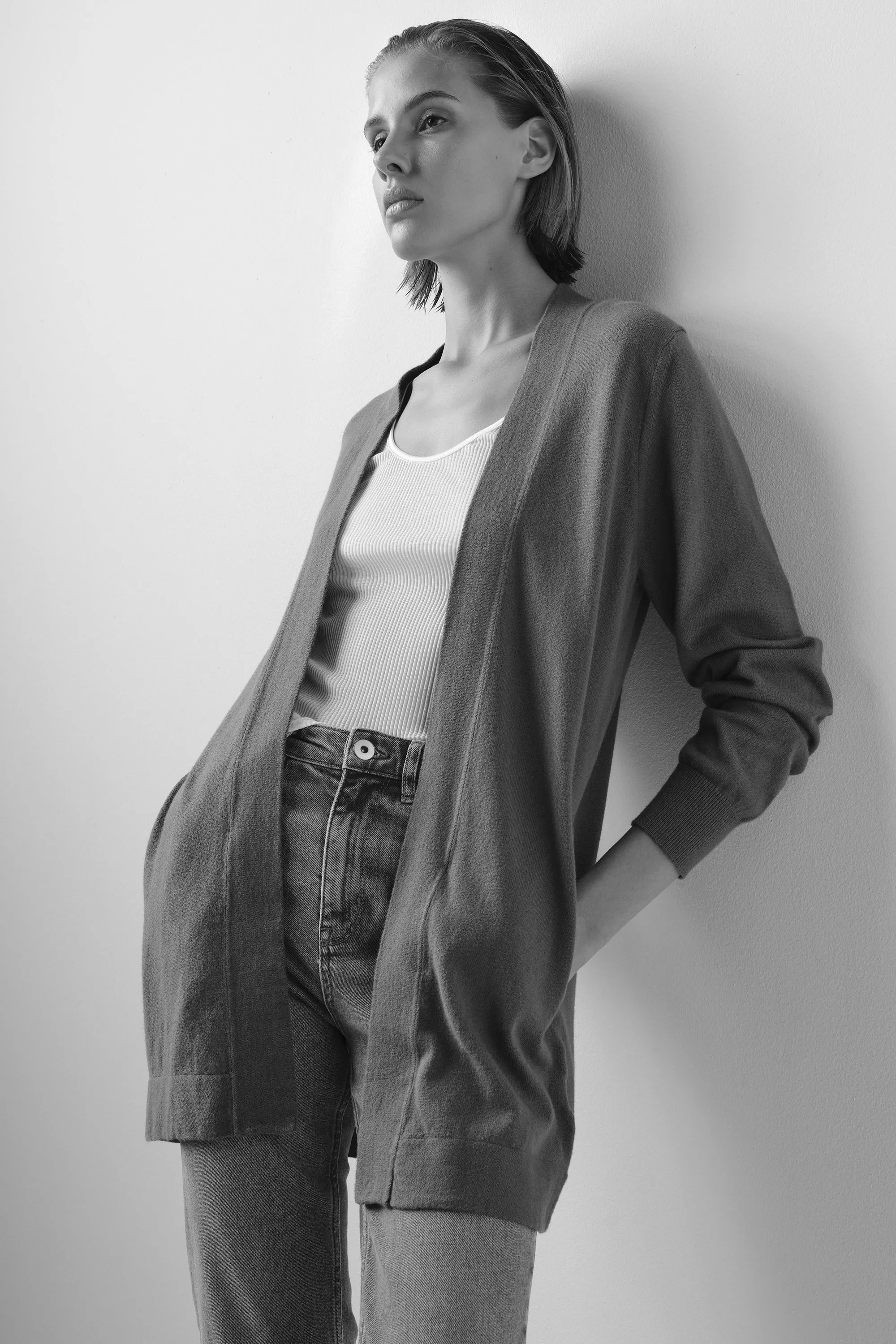 AMAZONE black sold by ça va de soi product image thumbnail 3