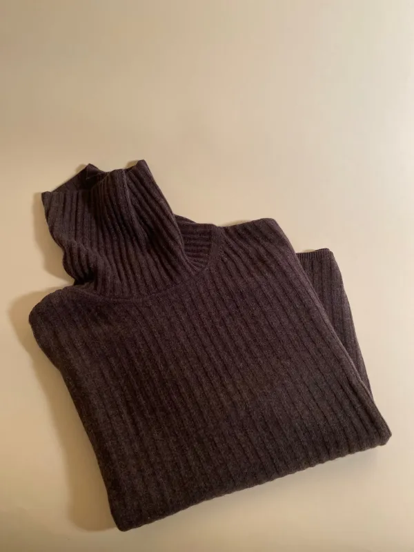 SUTRA henne sold by ça va de soi