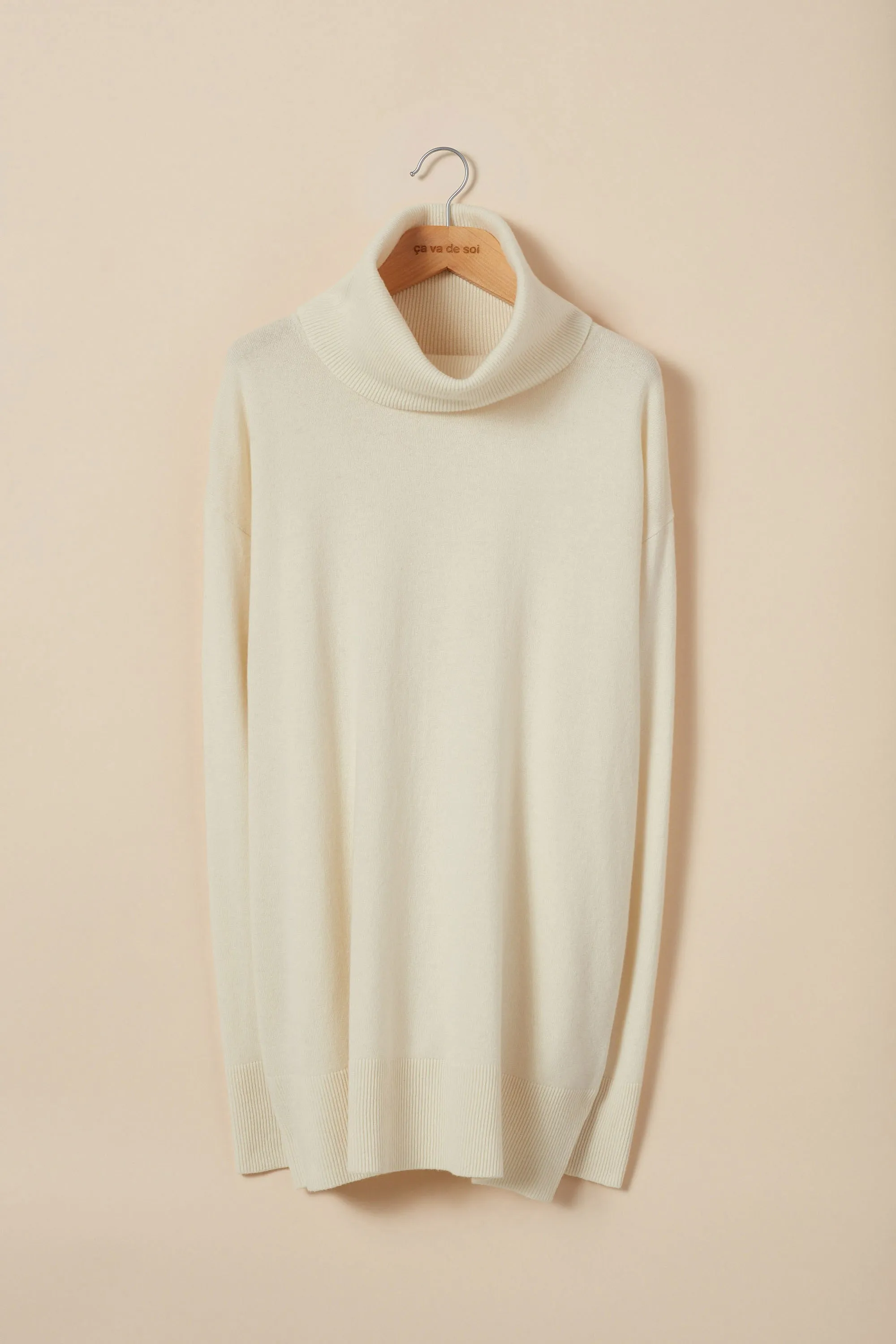 DAUPHINE pearl sold by ça va de soi