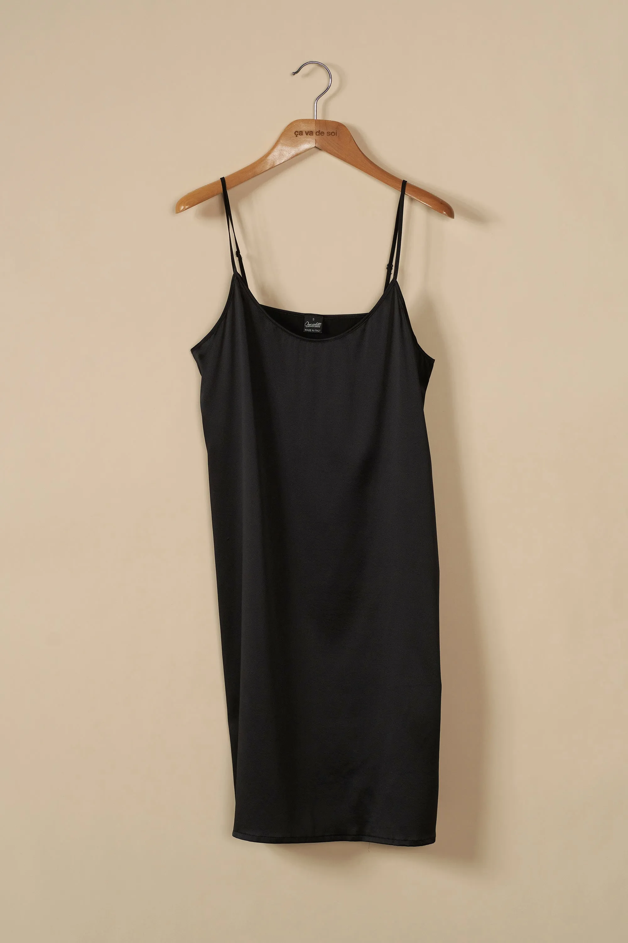 GLAMOUR black sold by ça va de soi