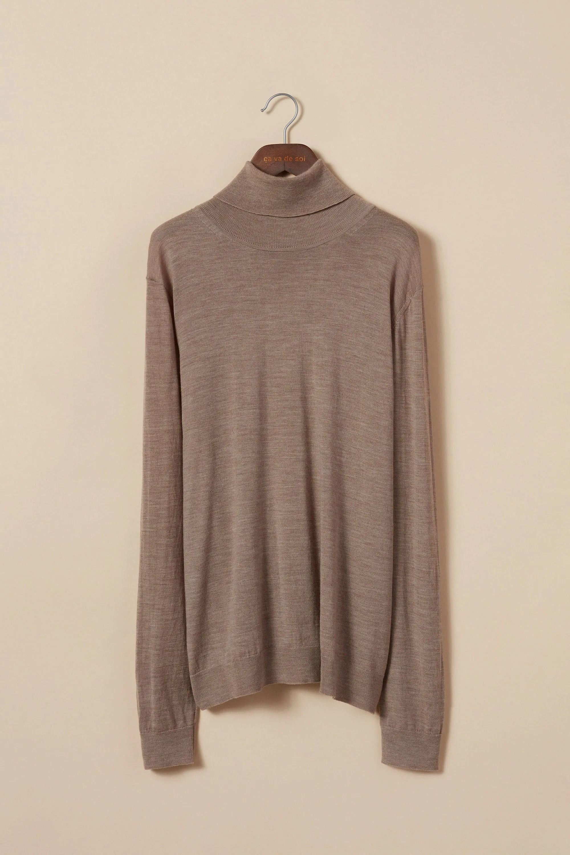 LOUIS camel sold by ça va de soi