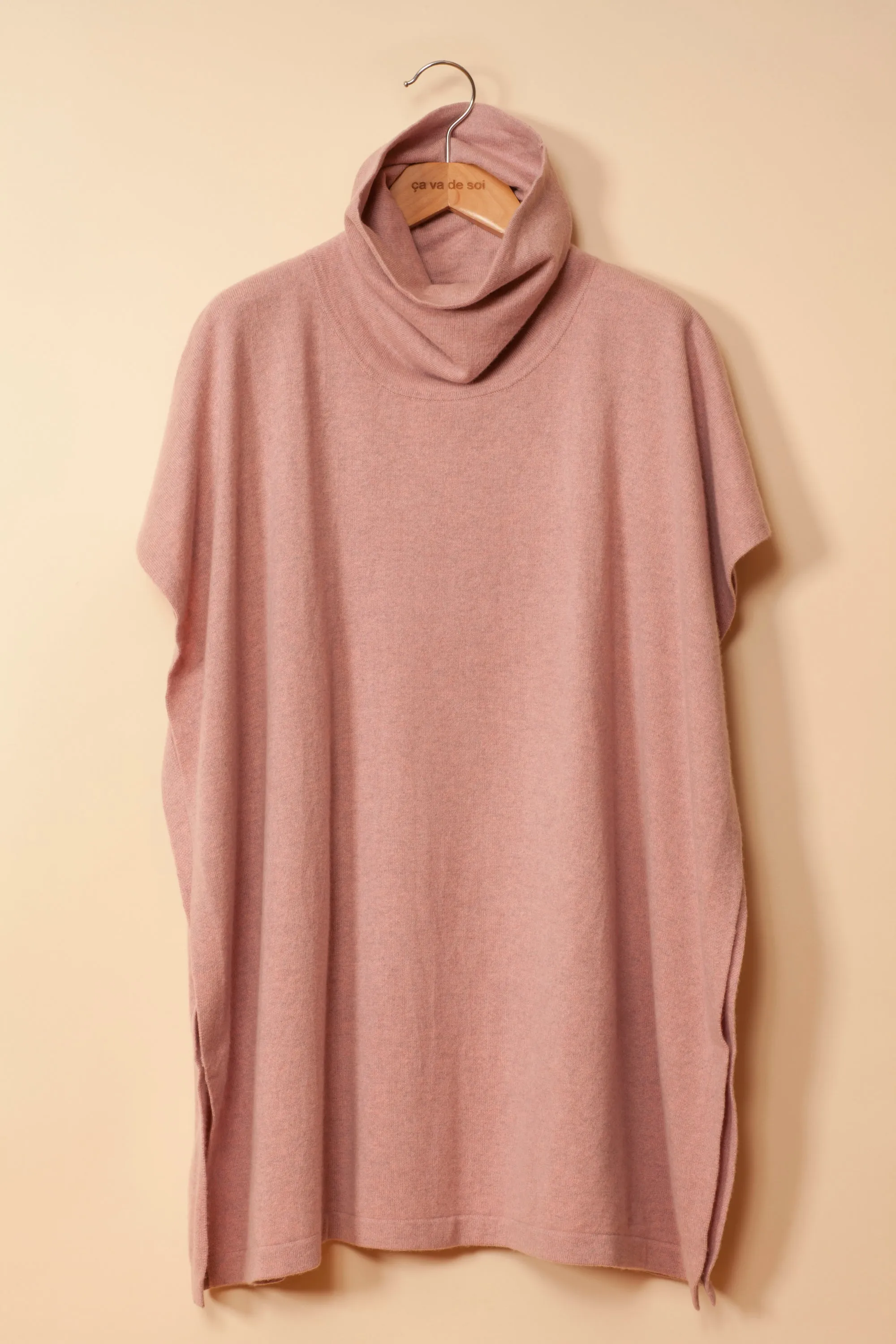 JENNIFER framboise sold by ça va de soi