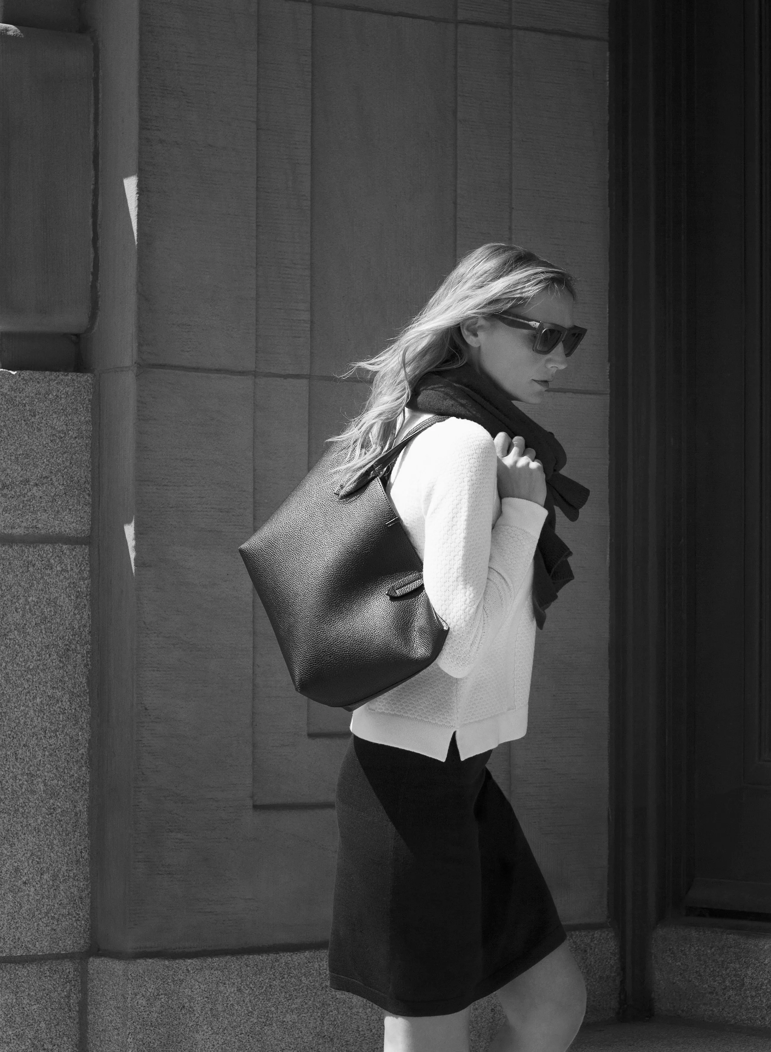 MONICA charcoal sold by ça va de soi product image thumbnail 2