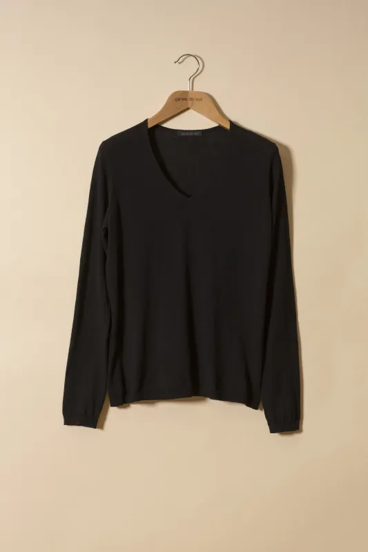 MEG black sold by ça va de soi