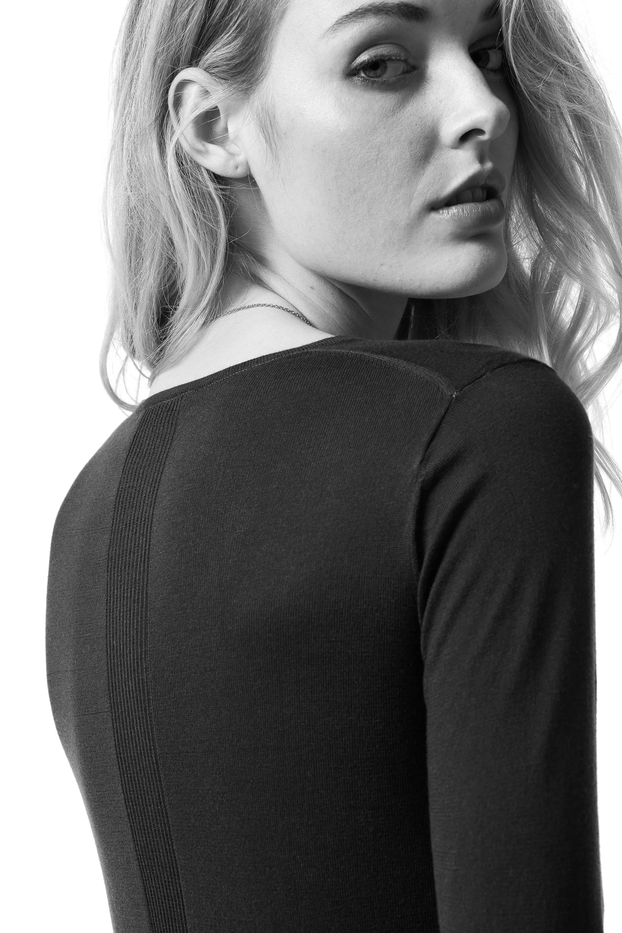 ANIKA poppy sold by ça va de soi product image thumbnail 5