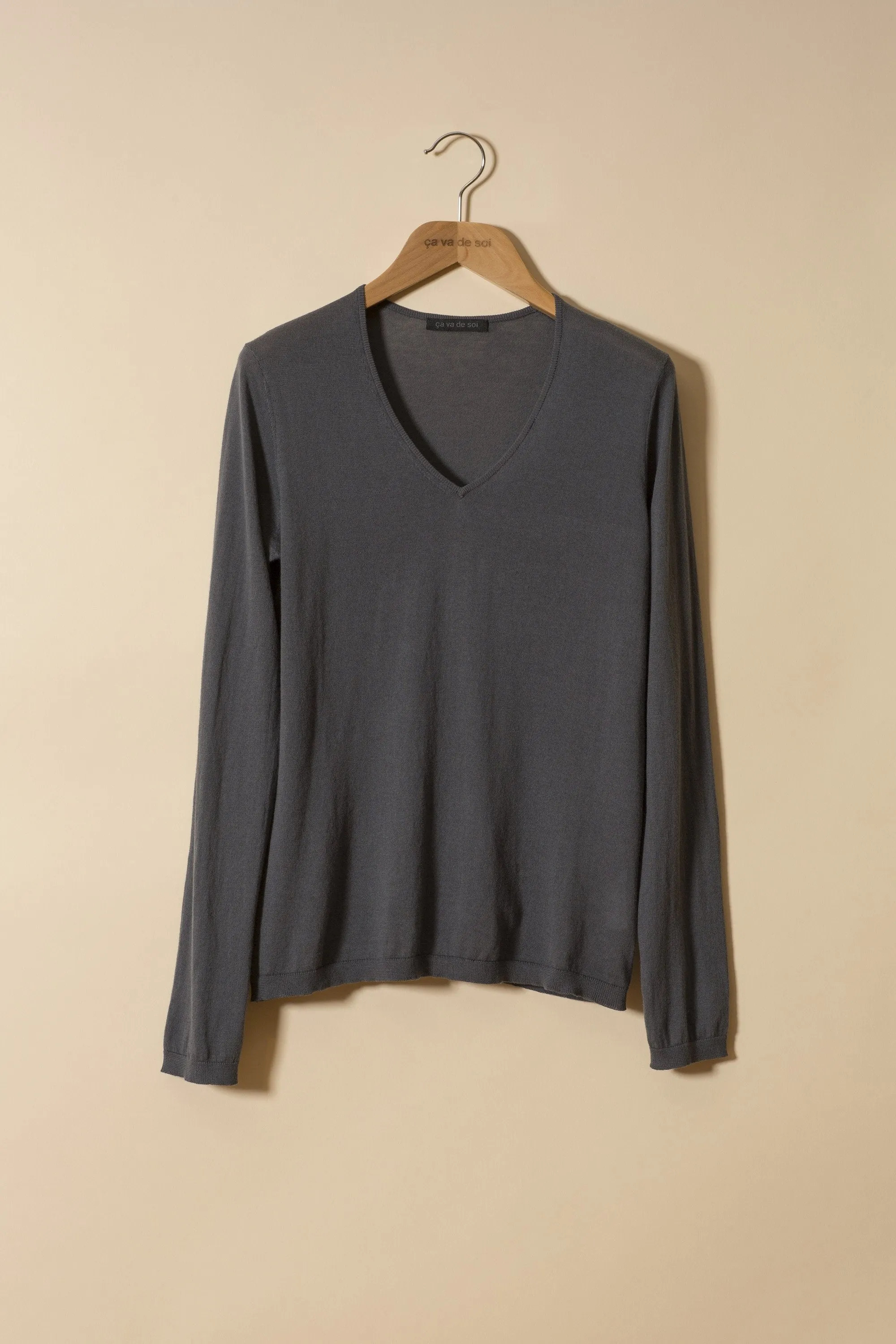 MEG dolphin sold by ça va de soi