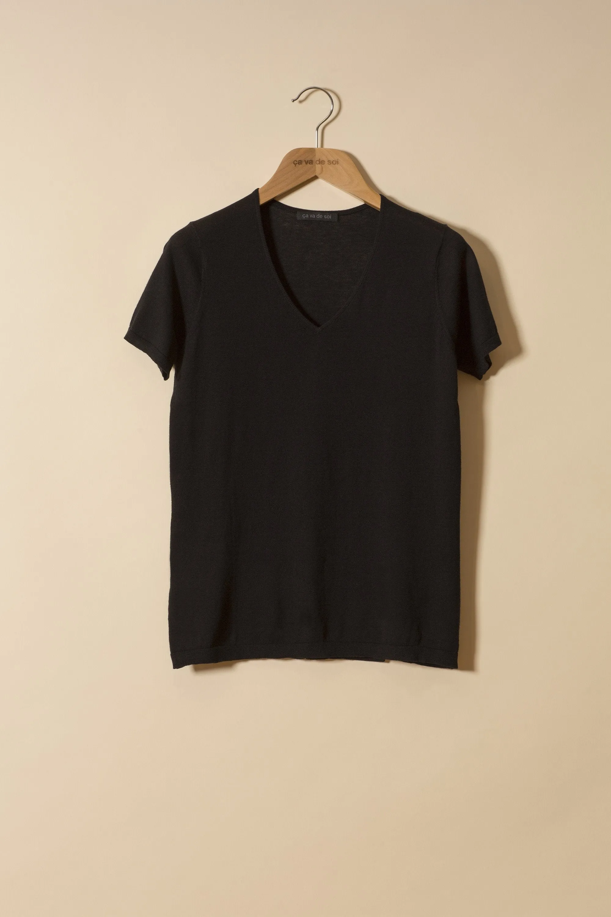 INDRA black sold by ça va de soi