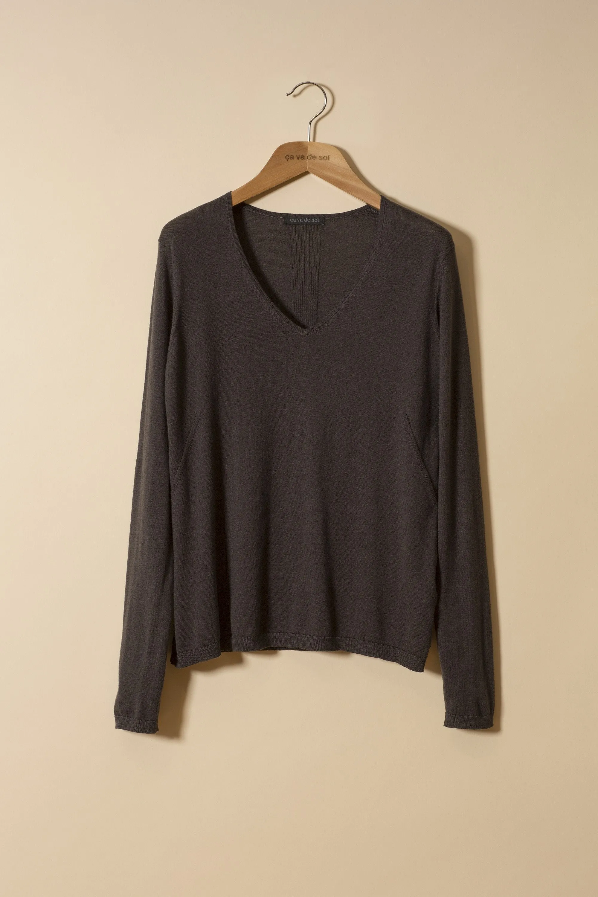 LYDIA iron sold by ça va de soi